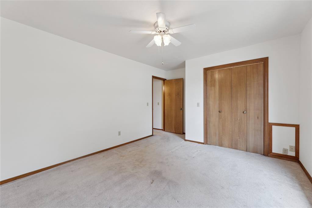 9112 Oak Hollow Drive