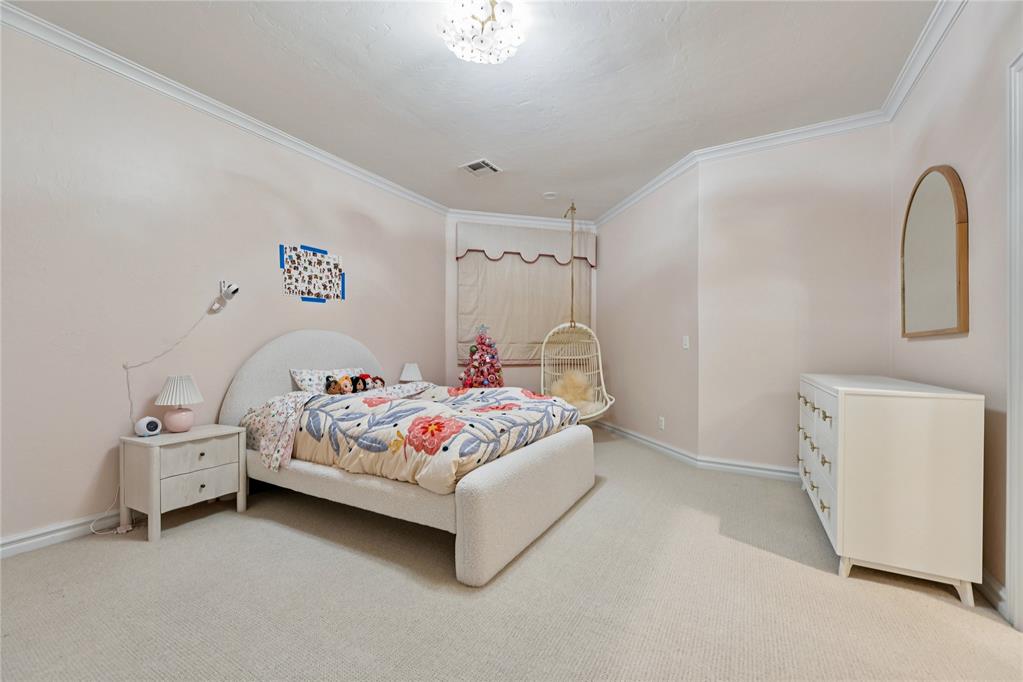 1401 Oak Tree Drive