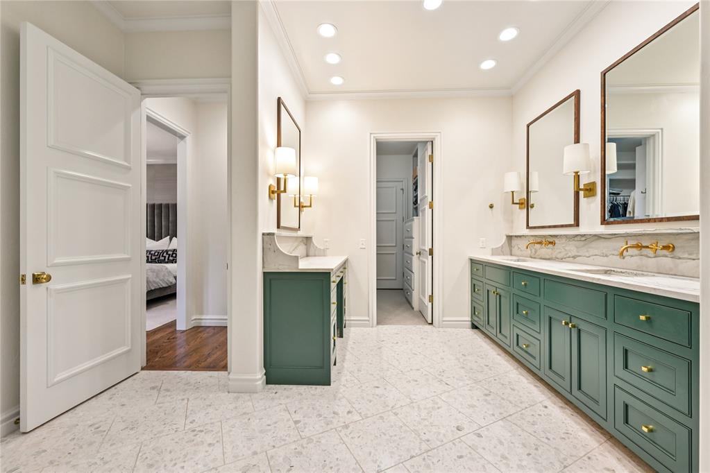 1401 Oak Tree Drive