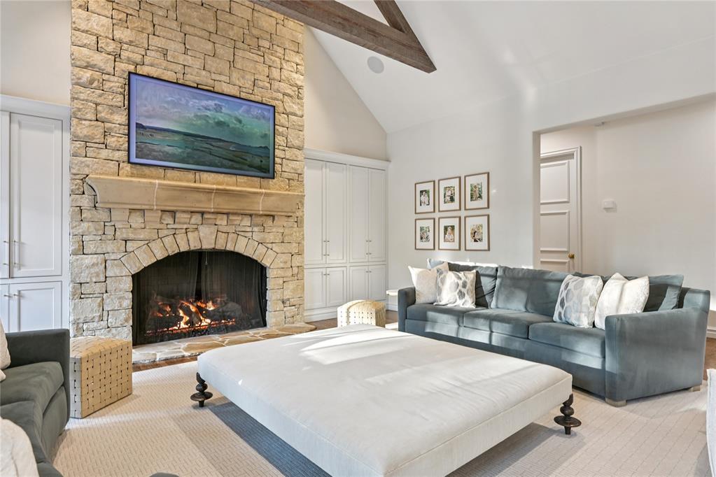 1401 Oak Tree Drive