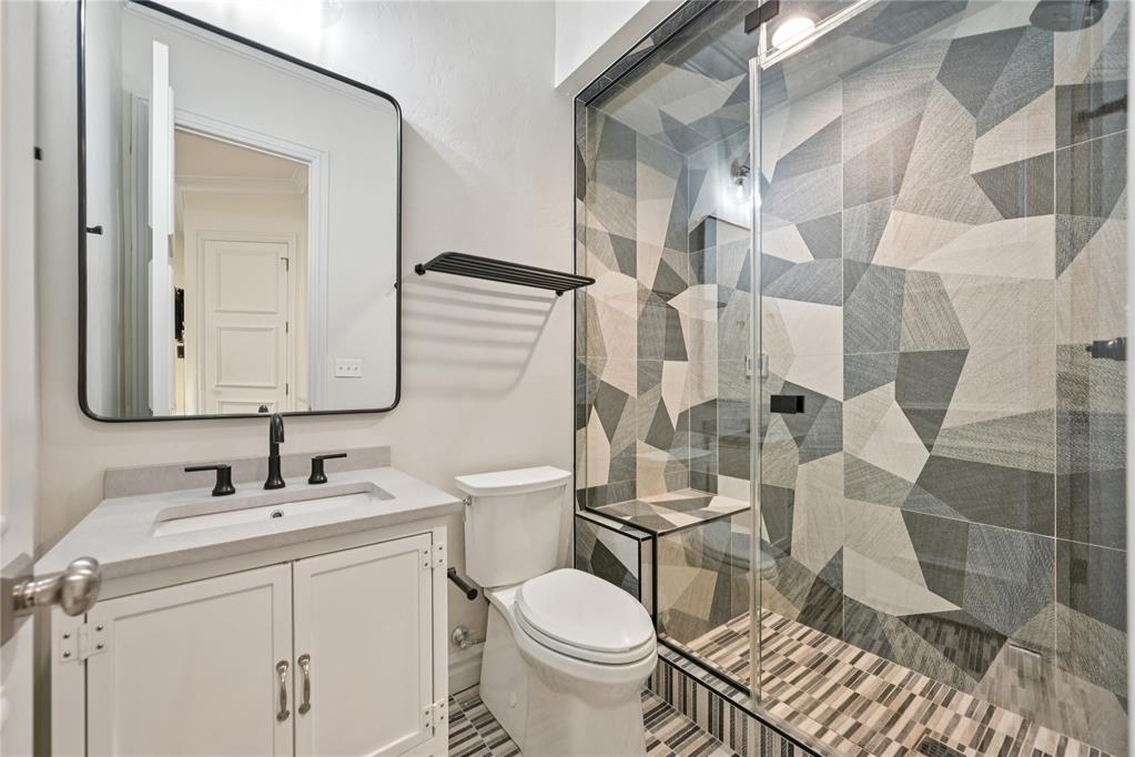 1401 Oak Tree Drive