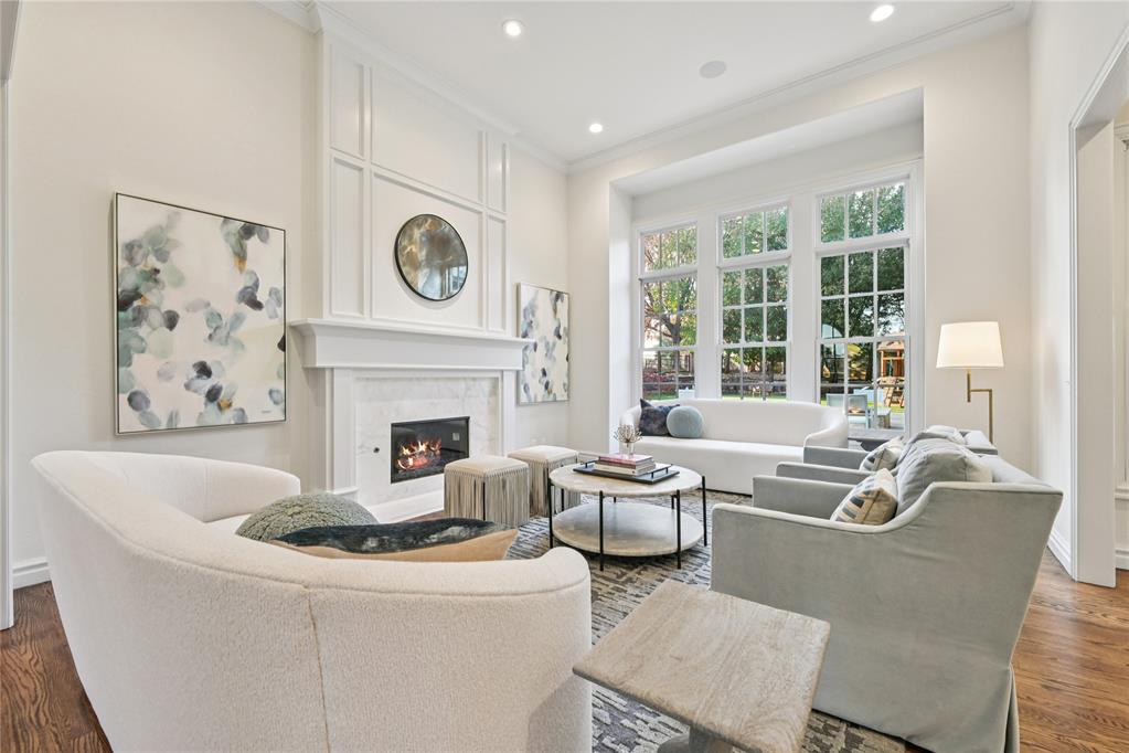 1401 Oak Tree Drive