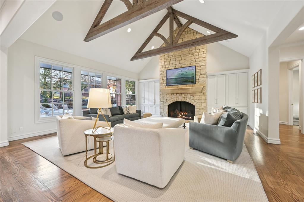 1401 Oak Tree Drive