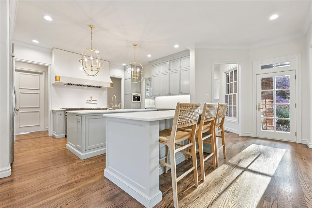 1401 Oak Tree Drive
