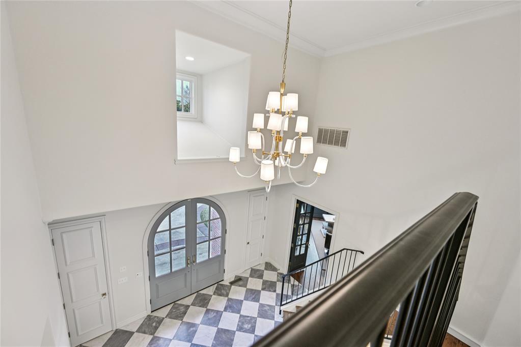 1401 Oak Tree Drive