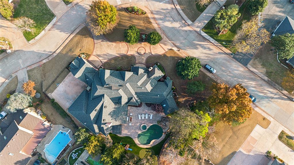 1401 Oak Tree Drive