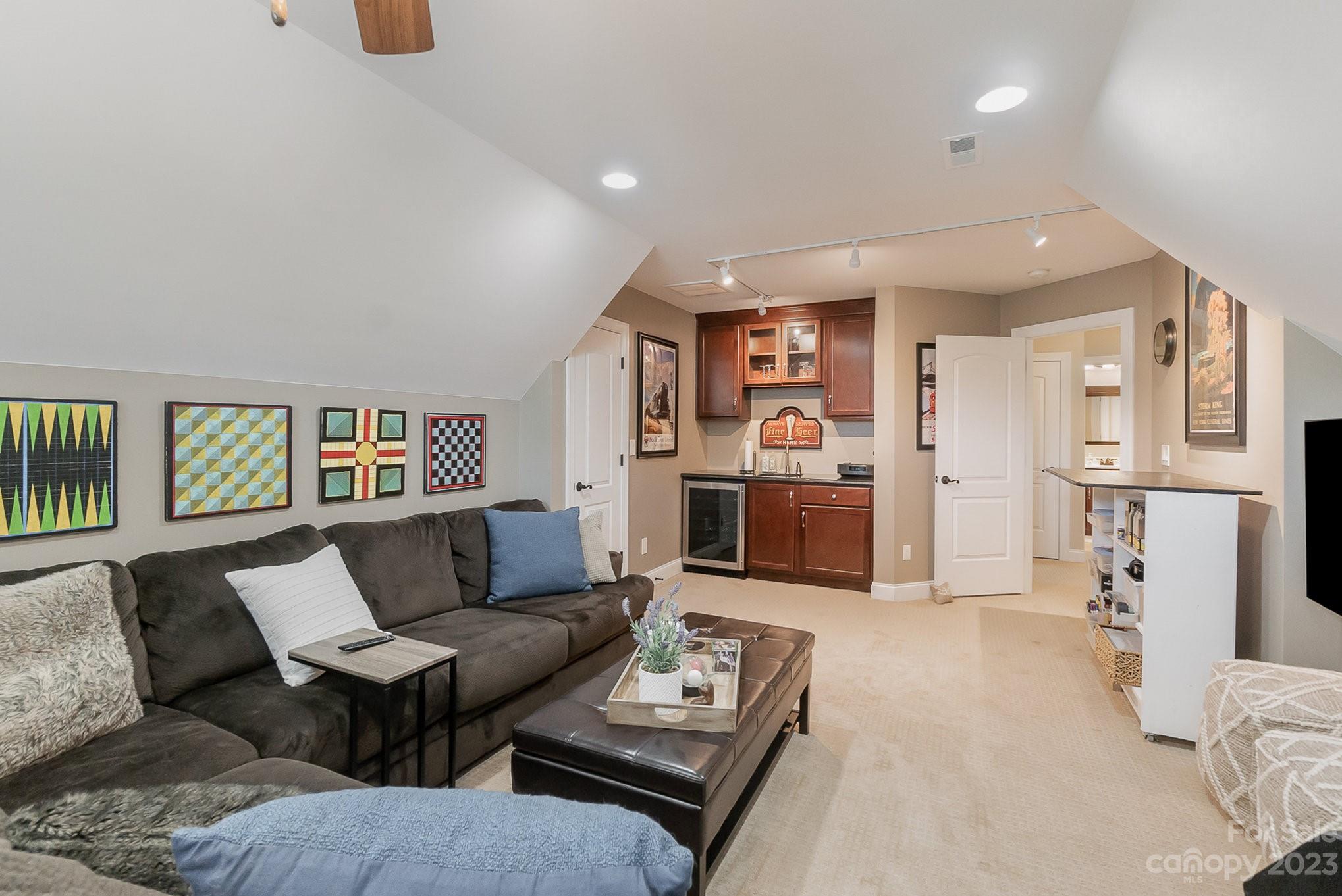 7818 Sand Trap Lane