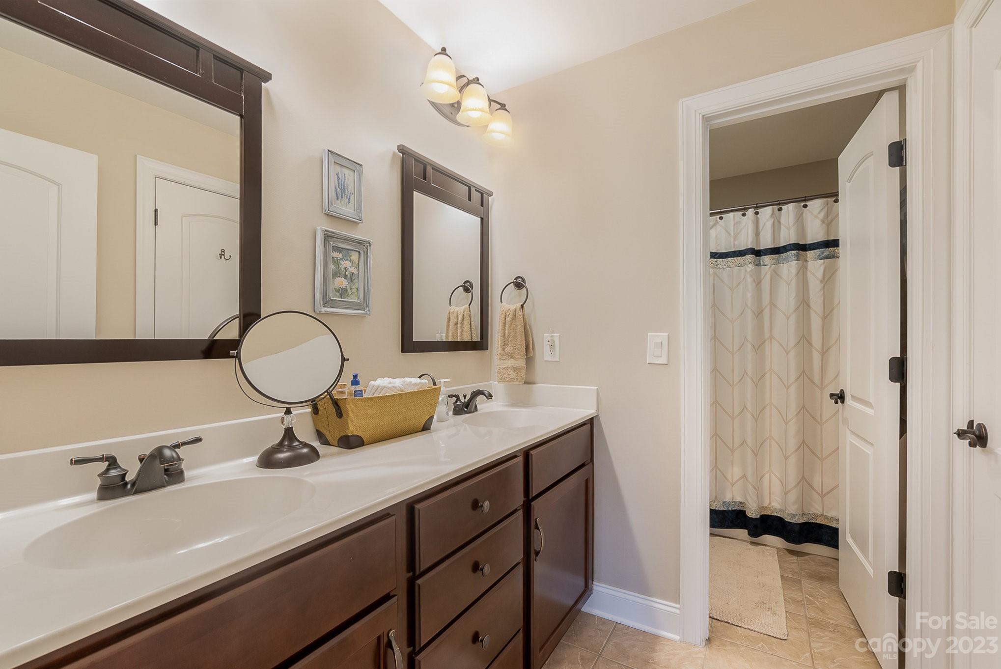 7818 Sand Trap Lane
