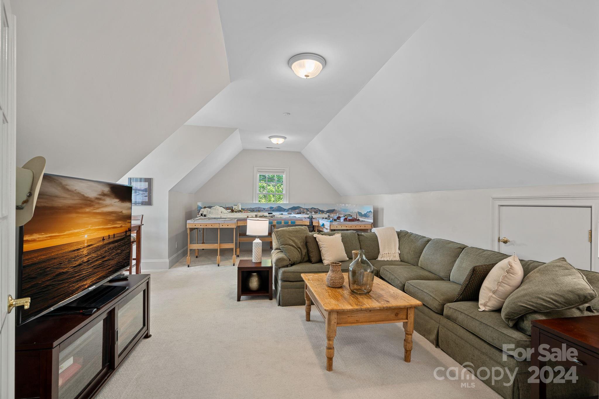 108 Barnstable Court | The Point | Trump National Golf Club of Charlotte