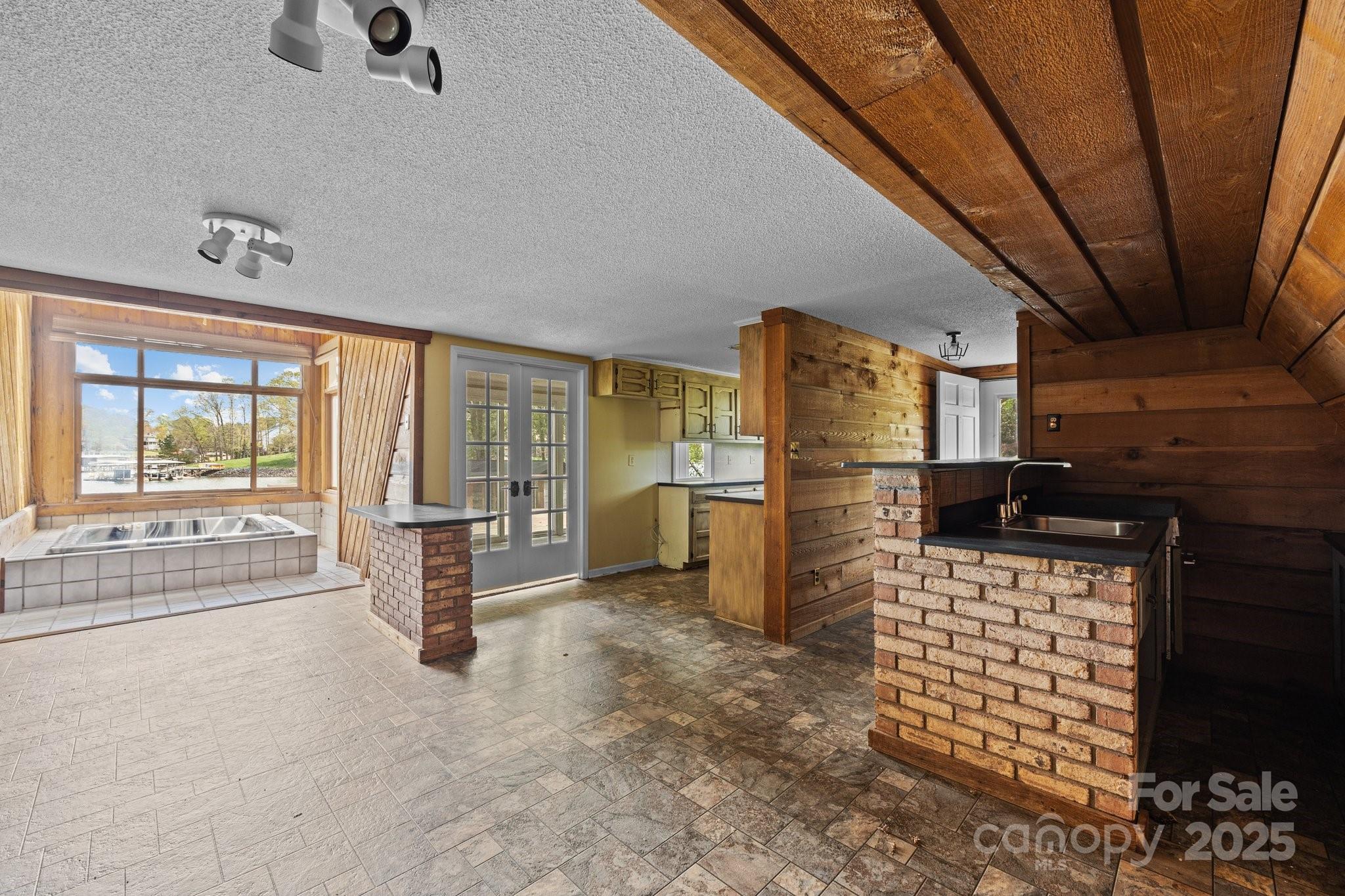 126 Balmoral — Brawley Peninsula | Lake Norman A Buyer Success Story