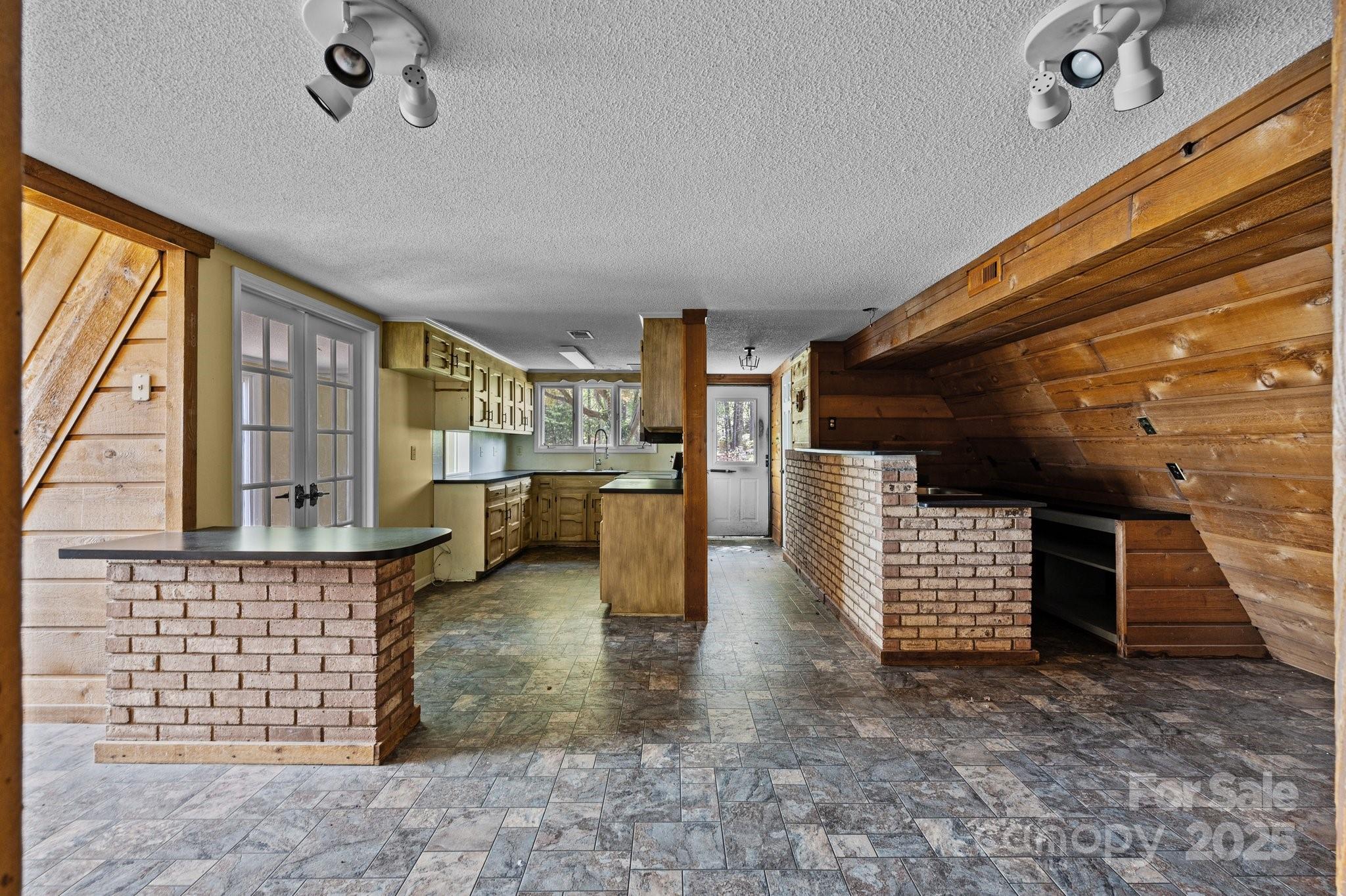 126 Balmoral — Brawley Peninsula | Lake Norman A Buyer Success Story