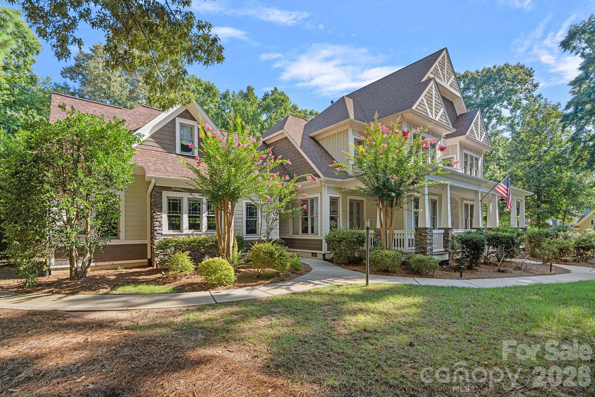 157 Dedham Loop