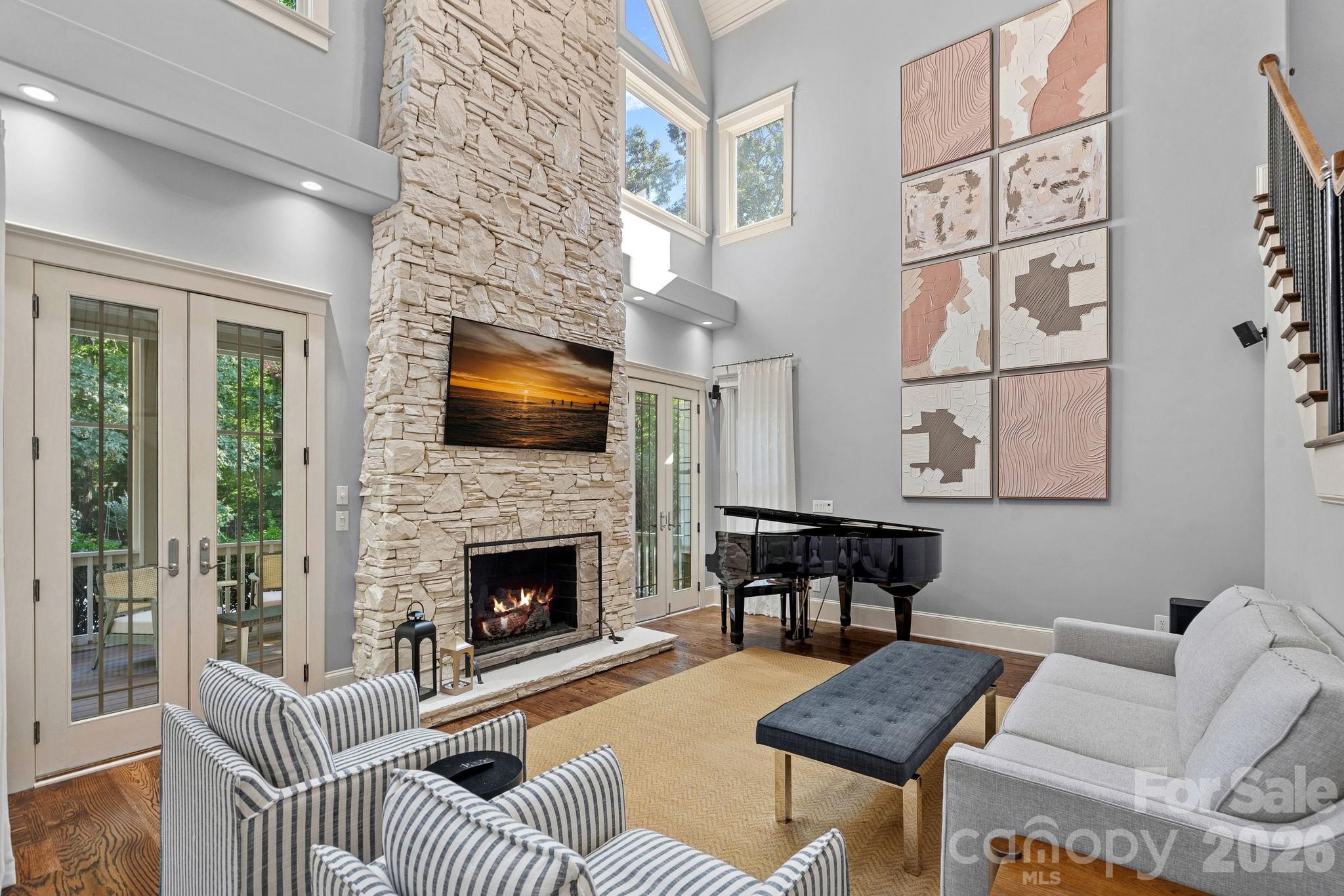 157 Dedham Loop