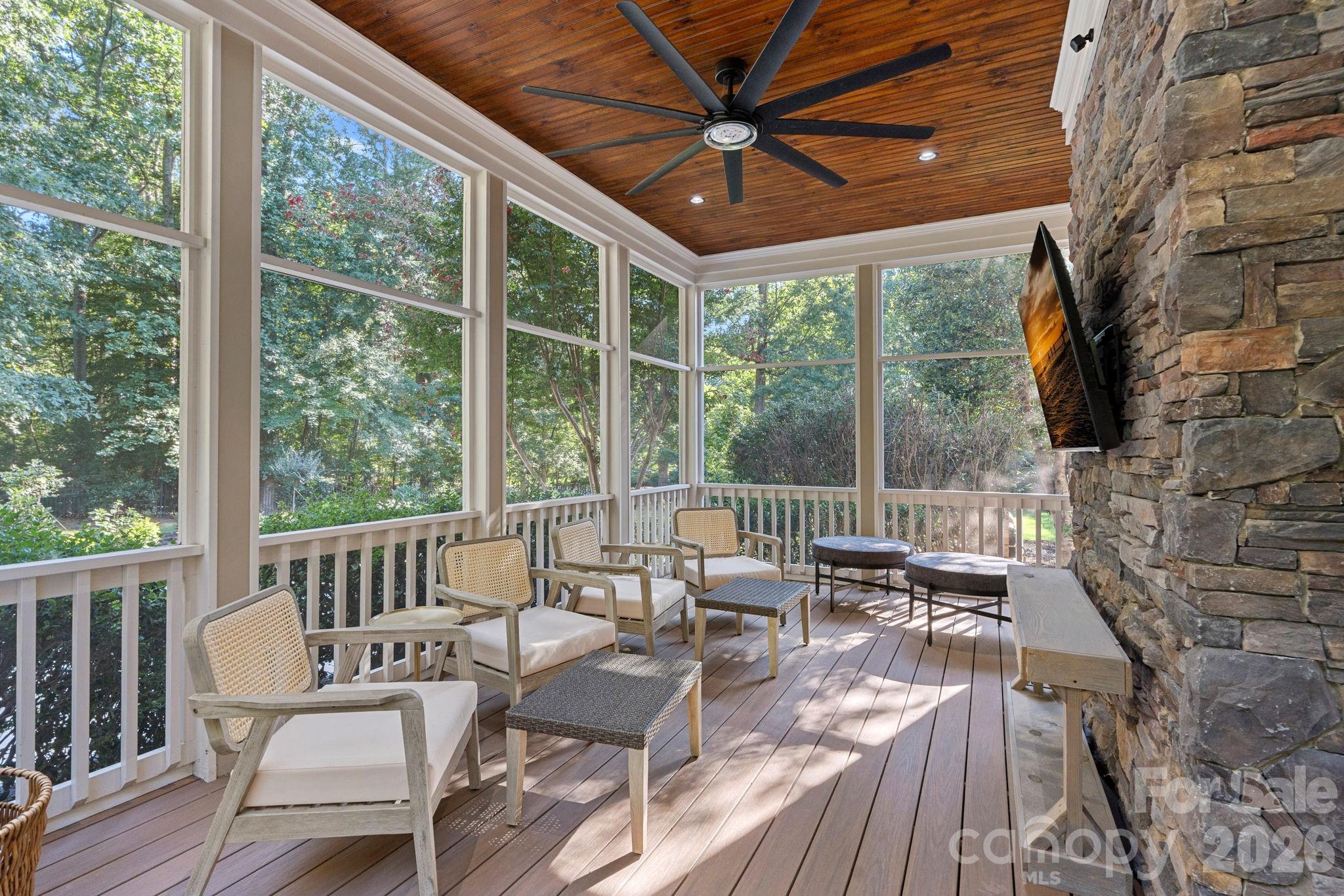 157 Dedham Loop