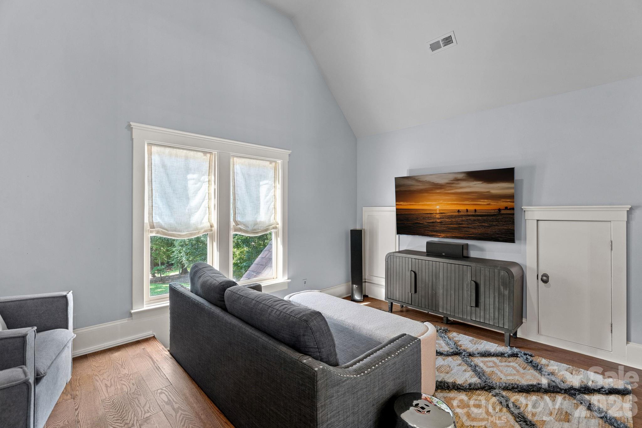157 Dedham Loop