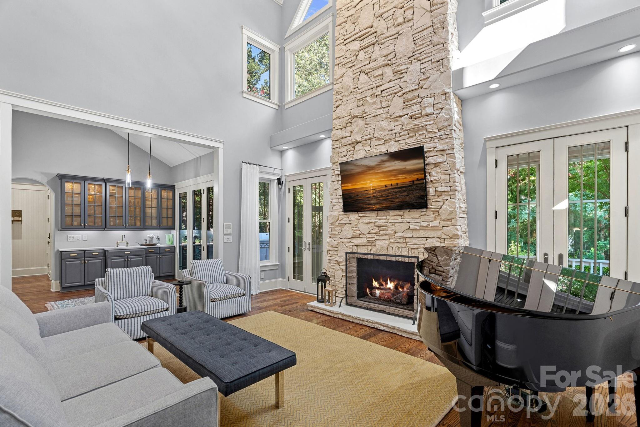 157 Dedham Loop