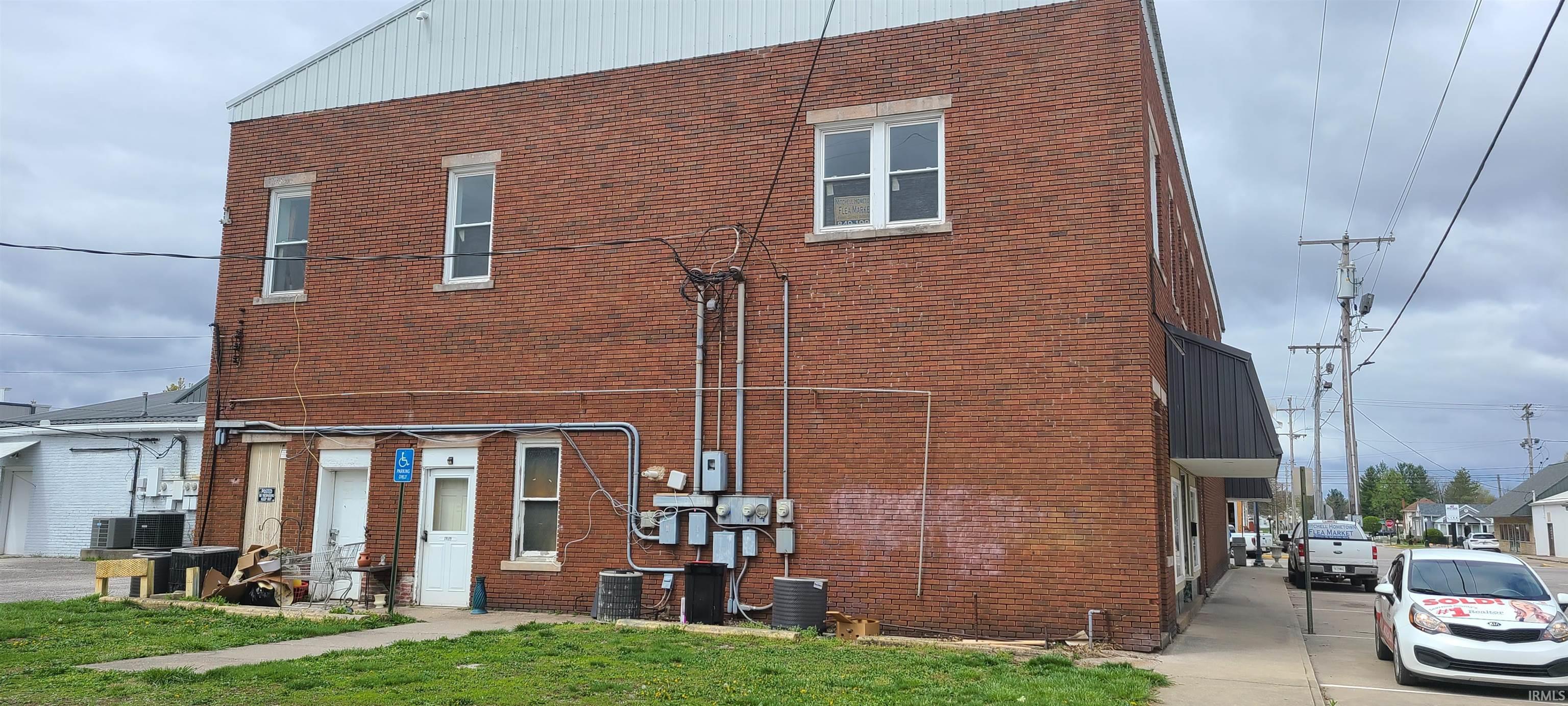 702 & 706 Main Street