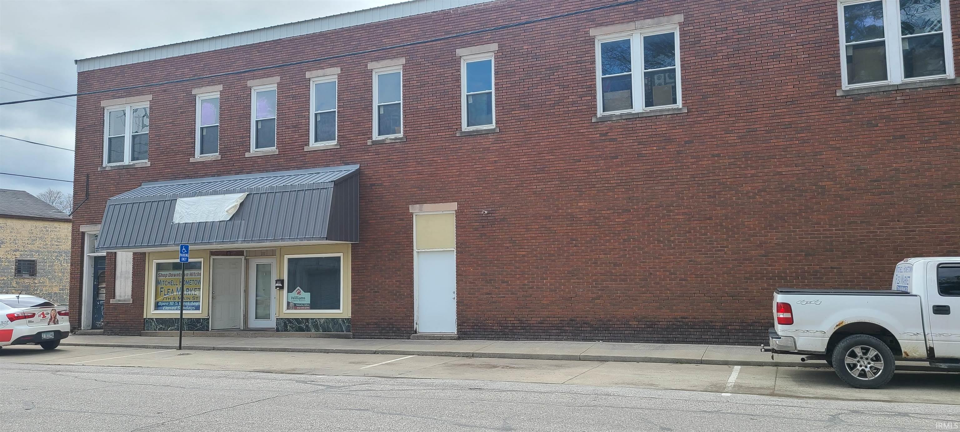 702 & 706 Main Street