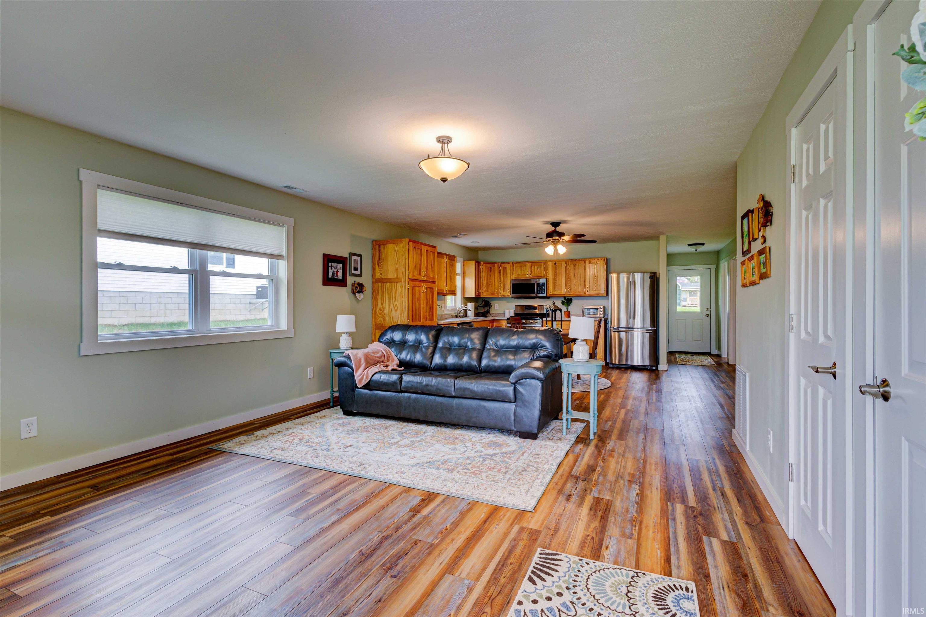 527 S 6th Street