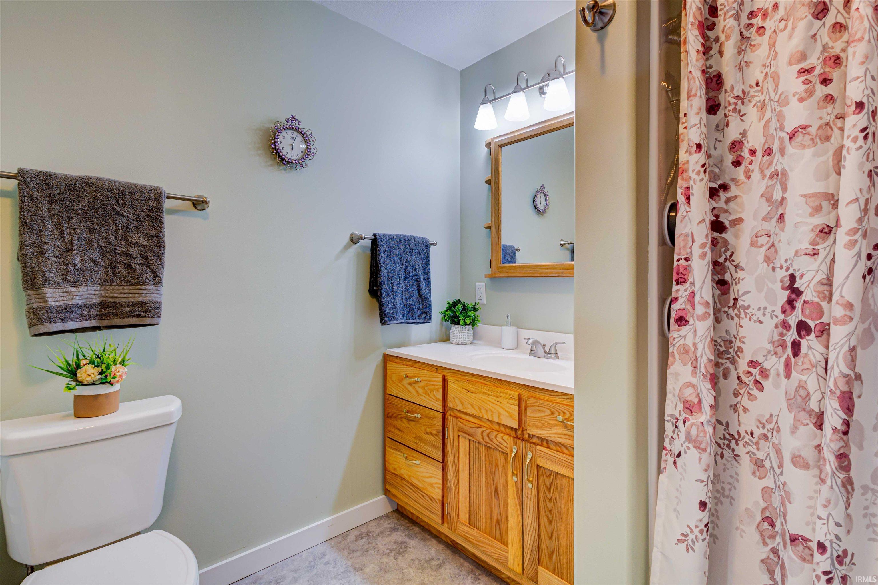 527 S 6th Street