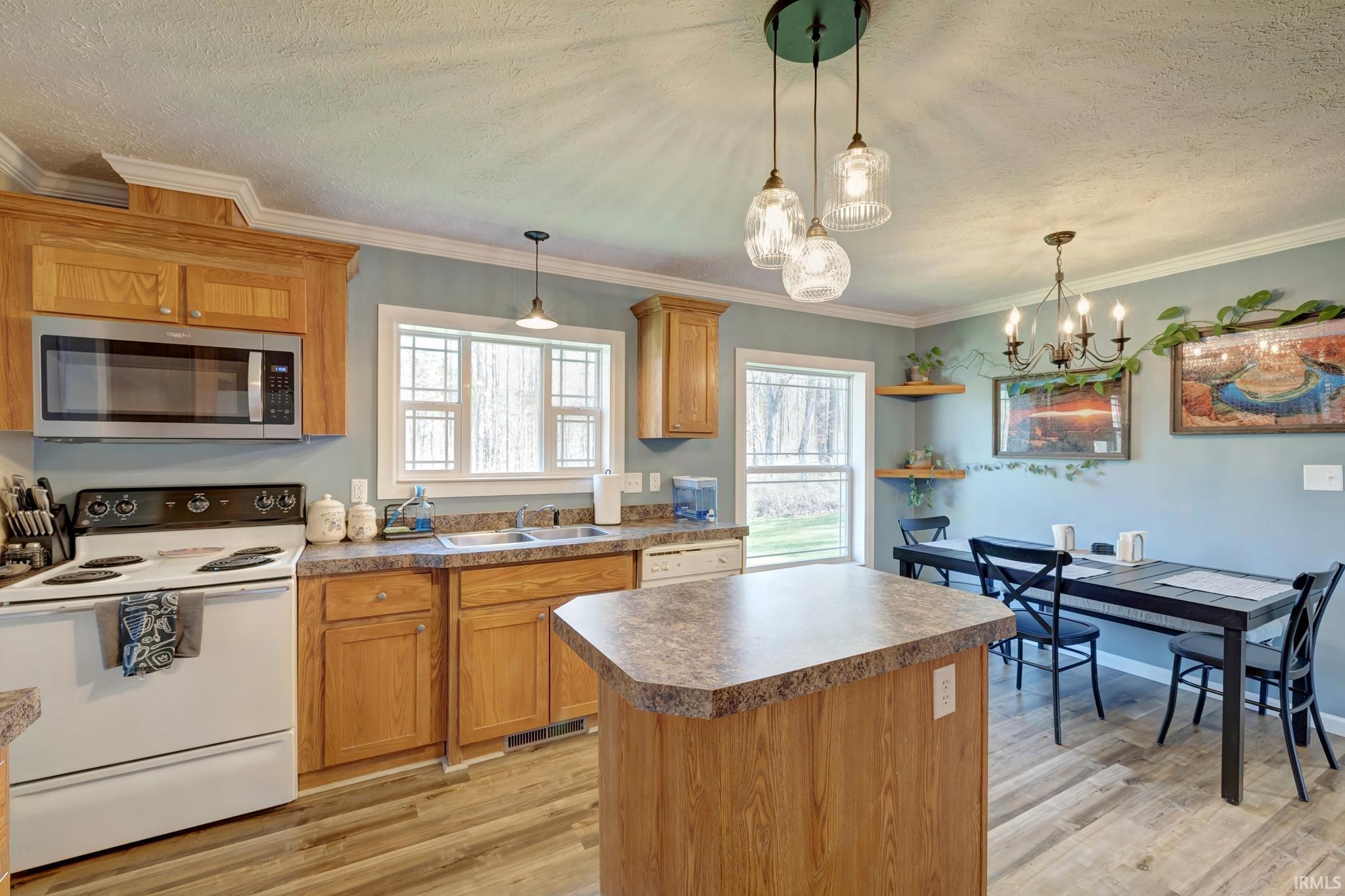 1189 Pinhook Road