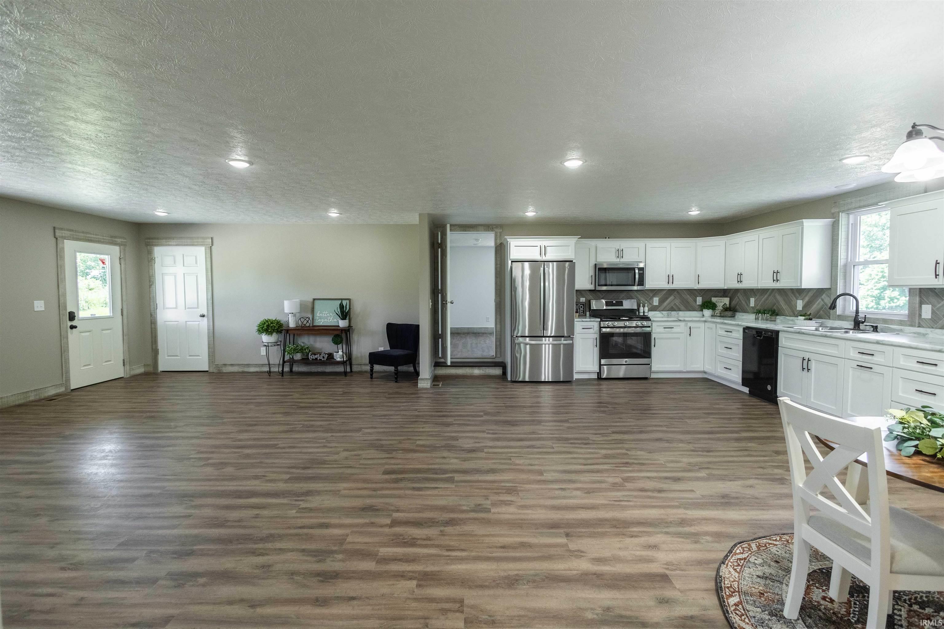 3243 E St Rd 54