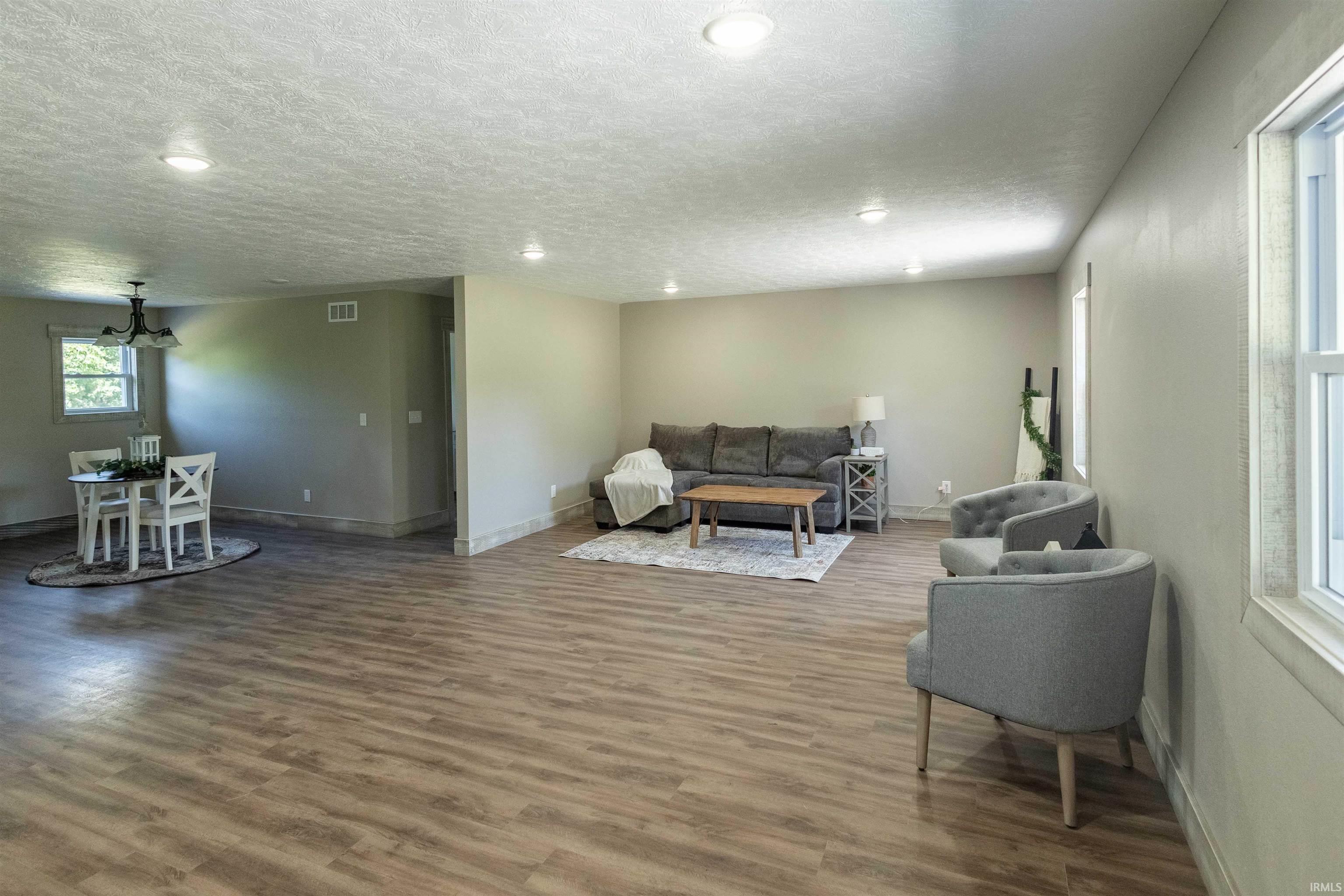 3243 E St Rd 54