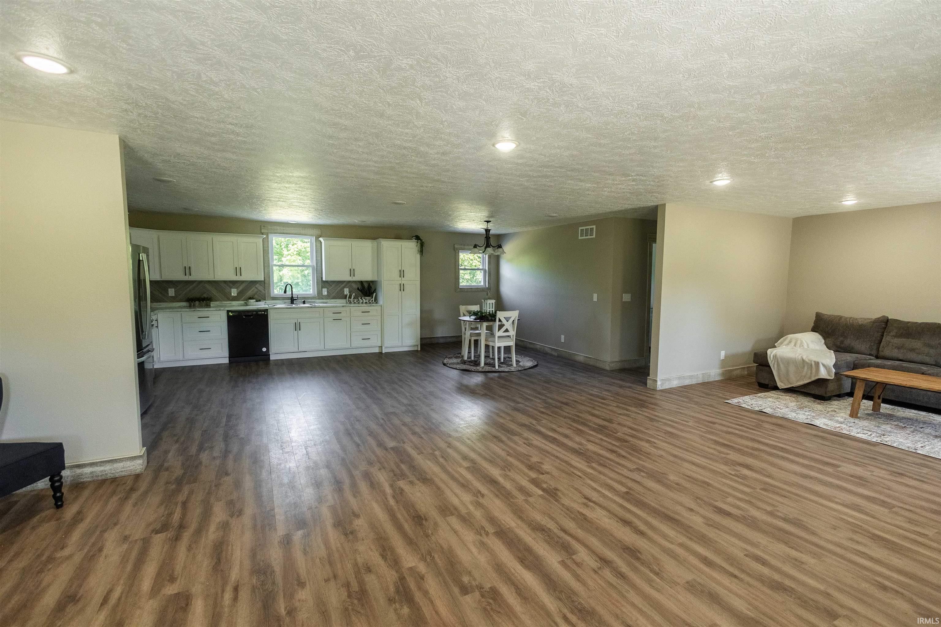 3243 E St Rd 54