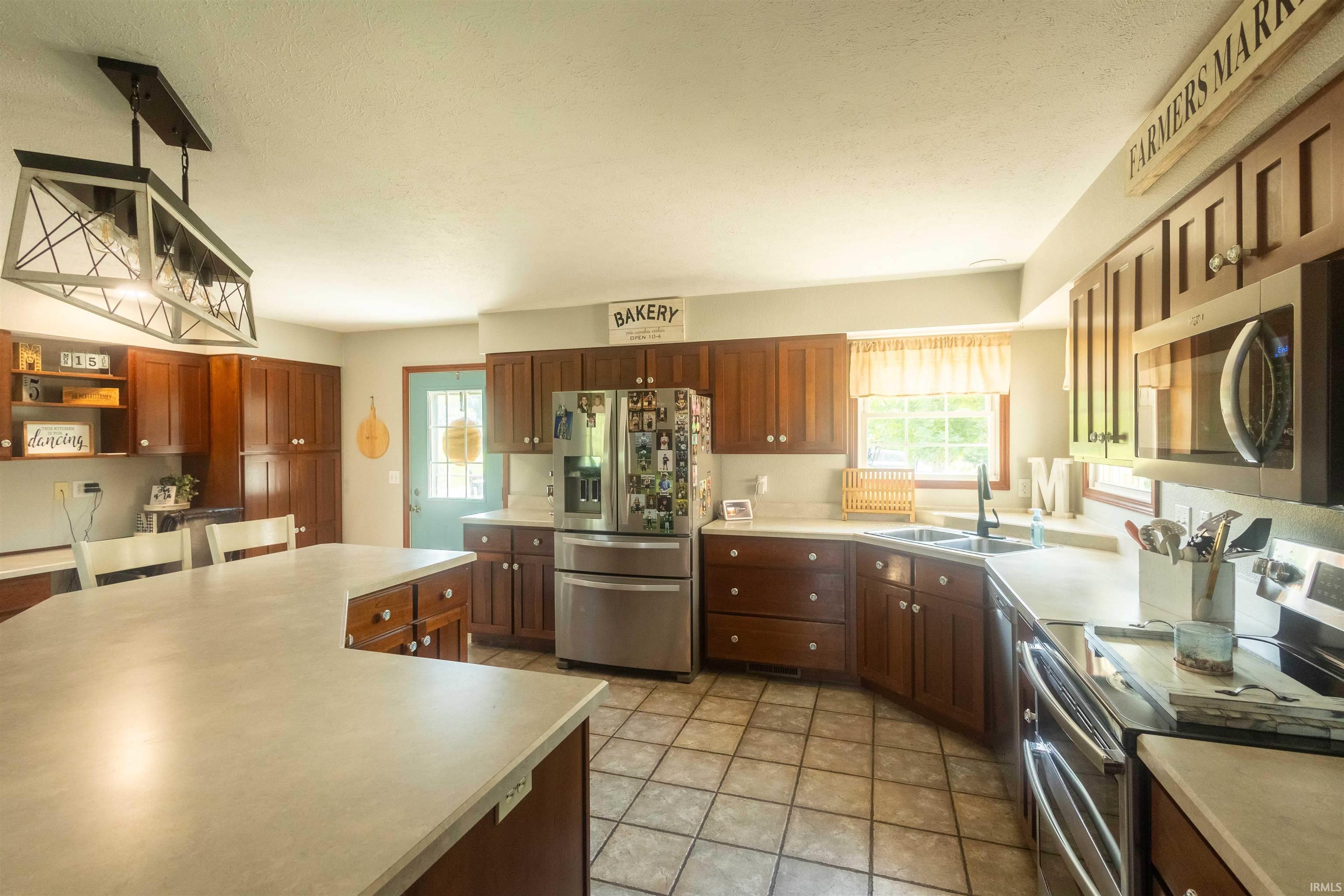 6270 W US Hwy 150