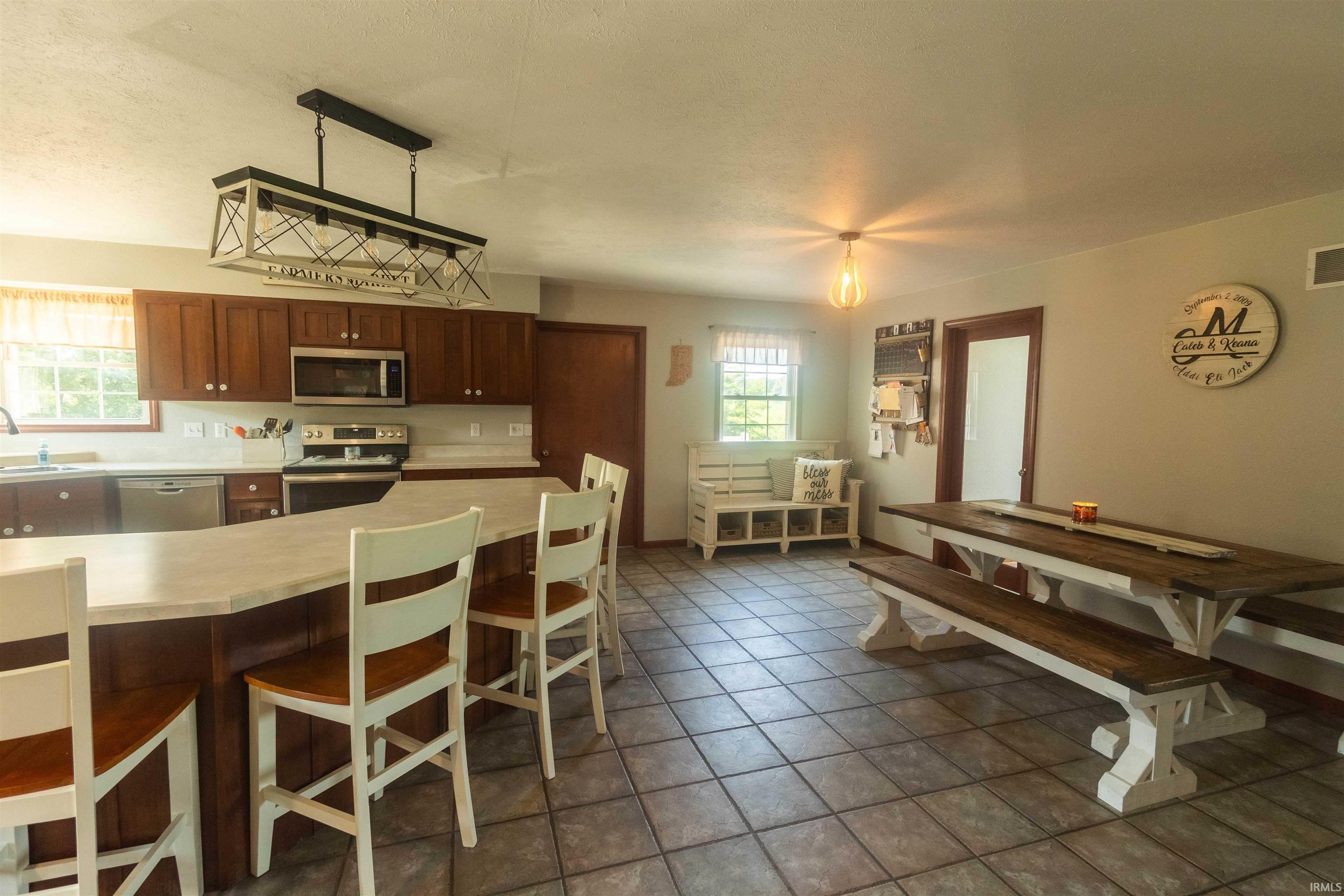 6270 W US Hwy 150