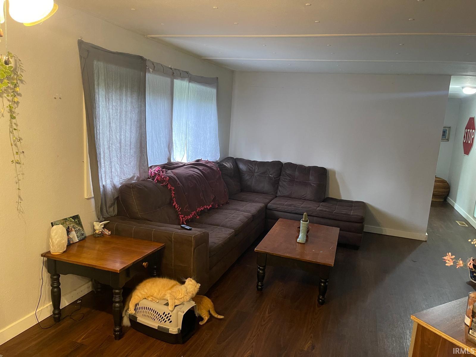 127 W Grissom Avenue