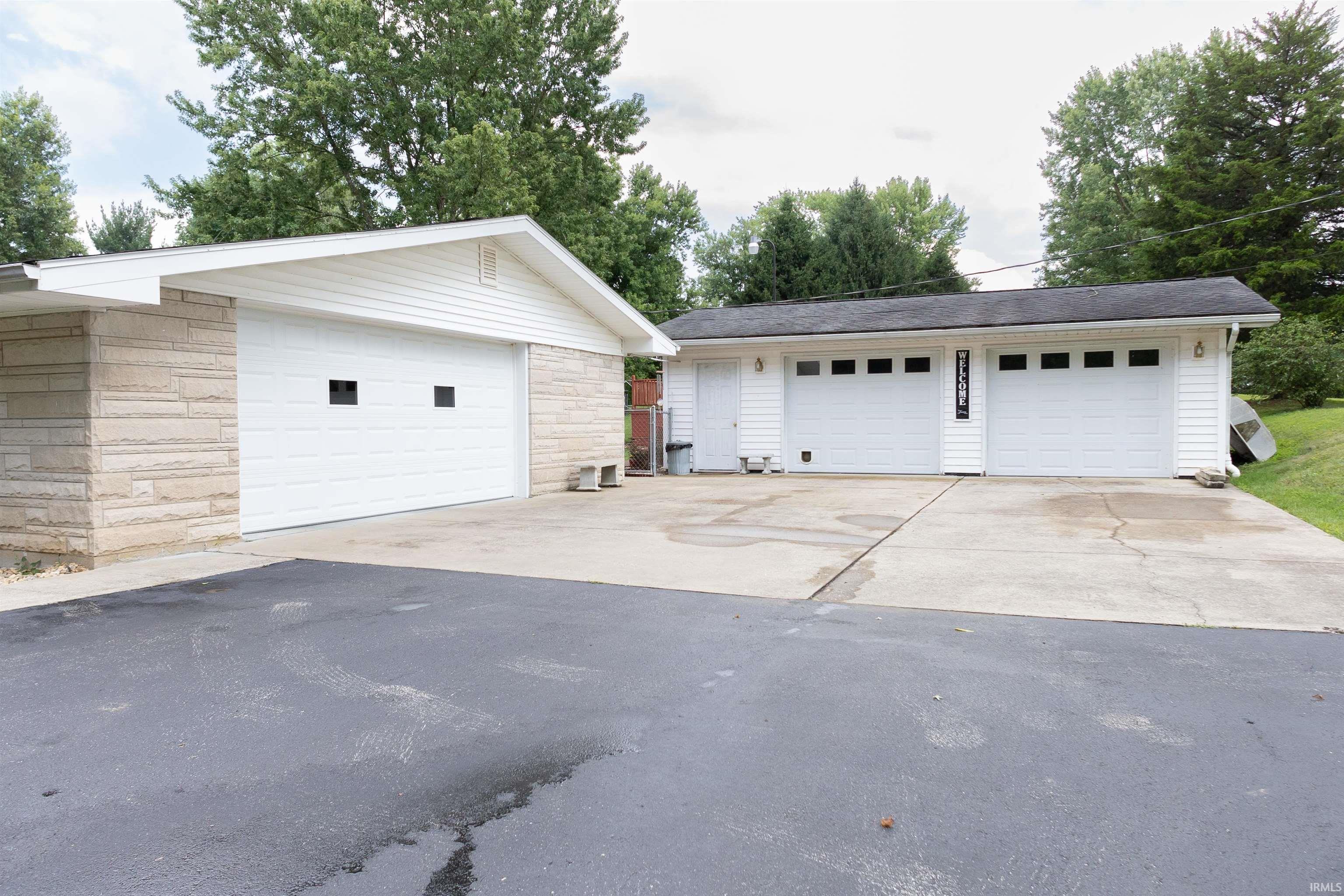 1554 E Oolitic Road