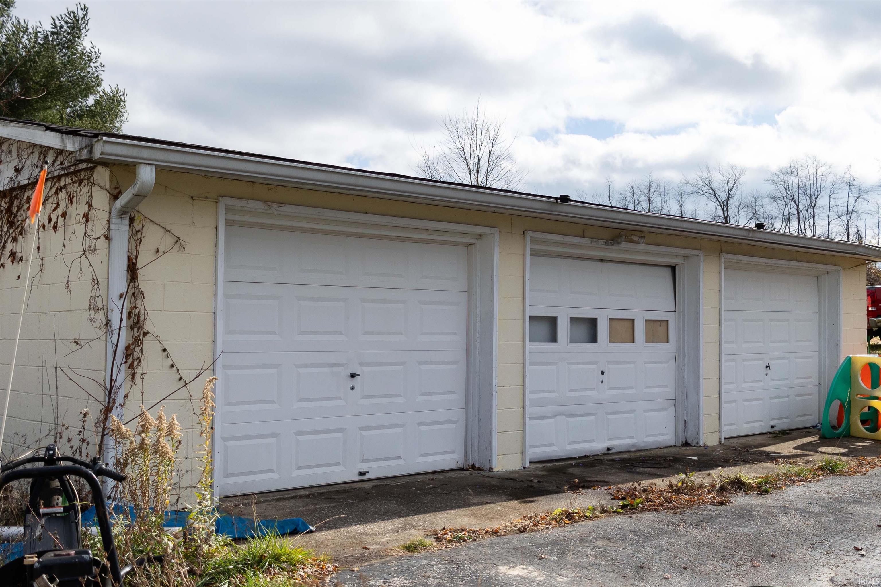1506 Peerless Road