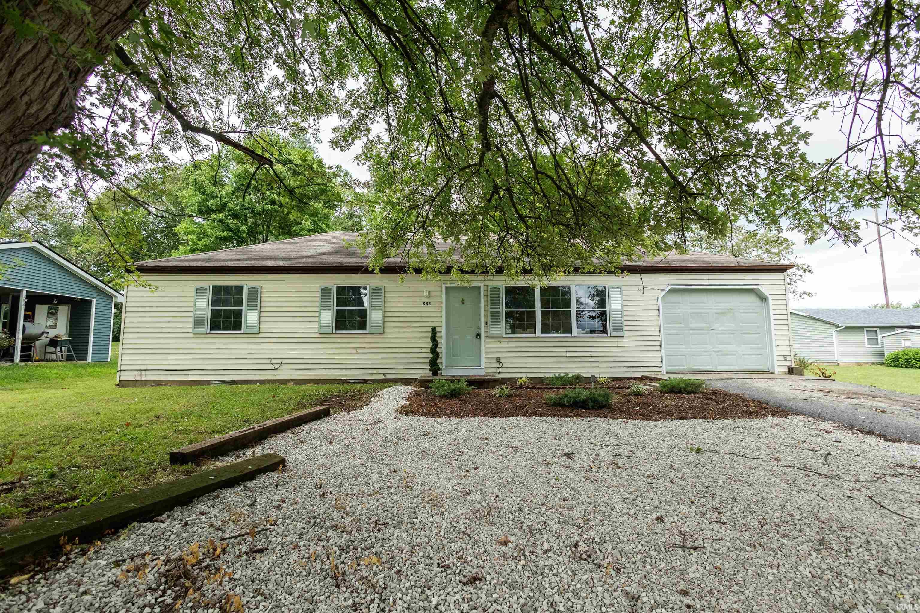 544 E Colony Drive