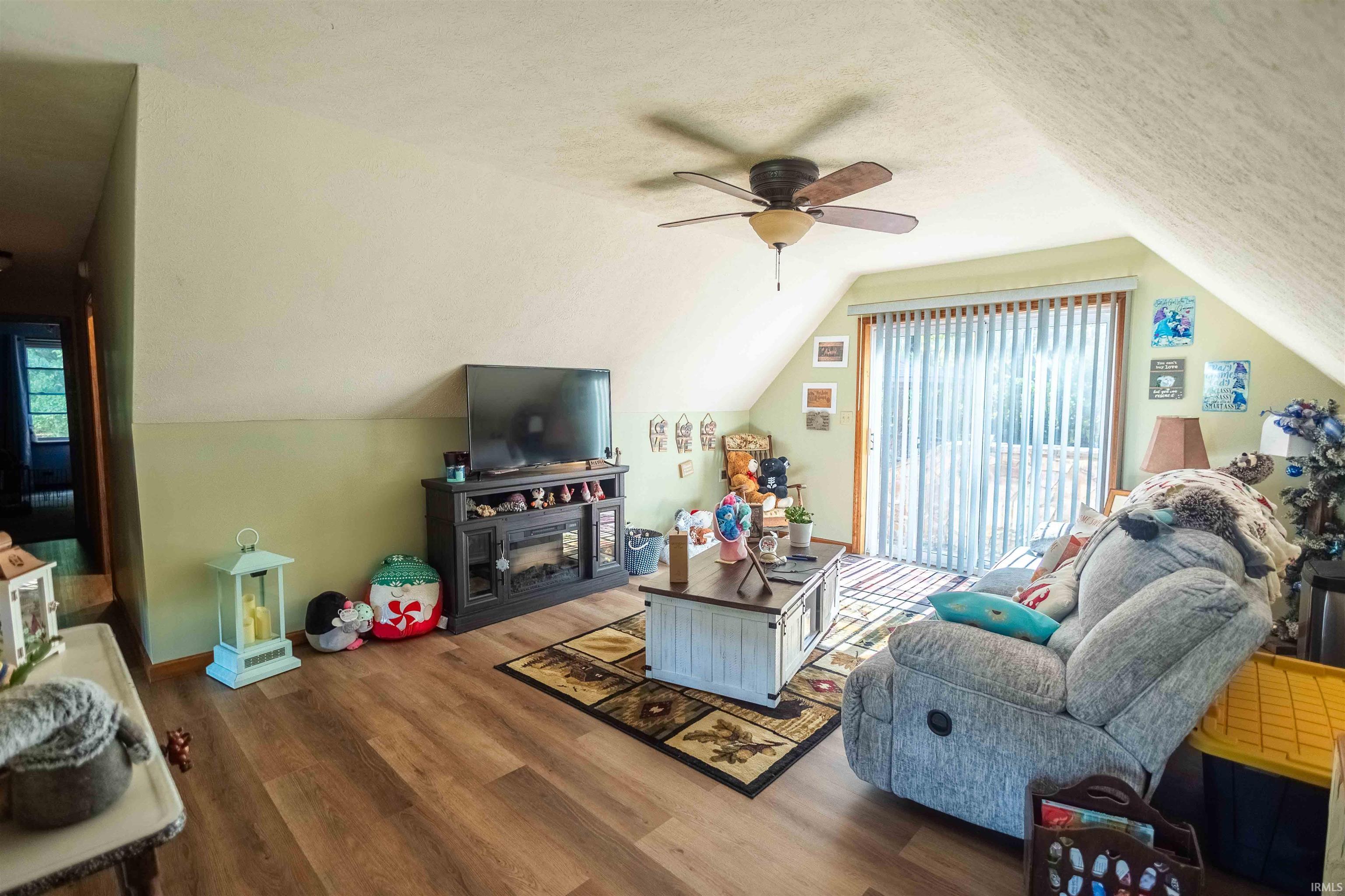 3063 N Co Rd 100 W