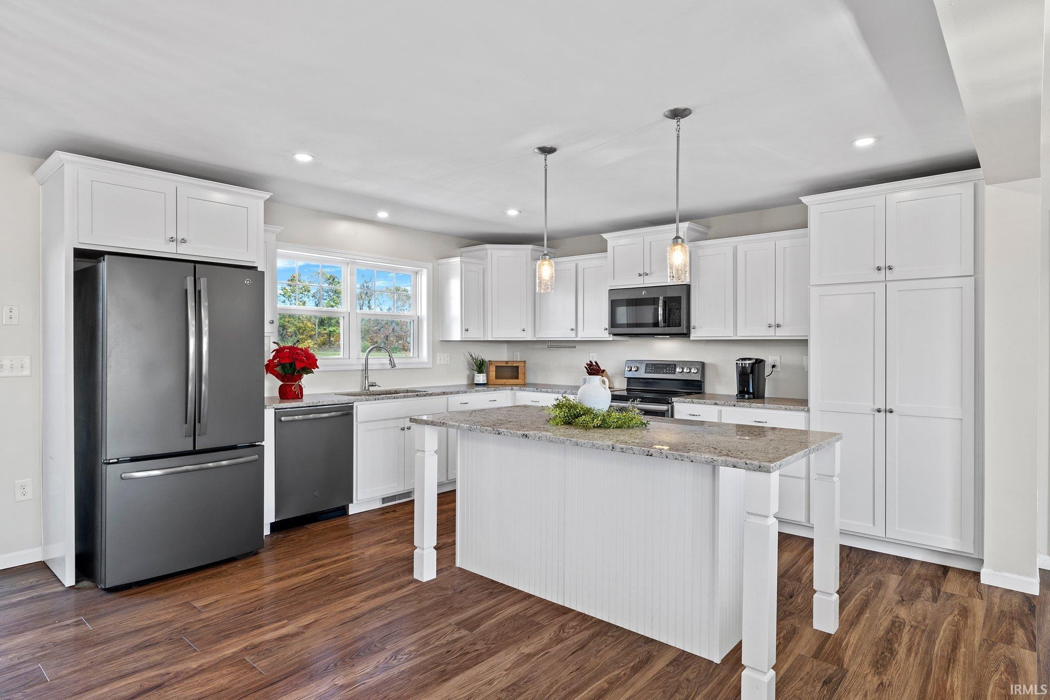 8866 E Oak Hill Drive