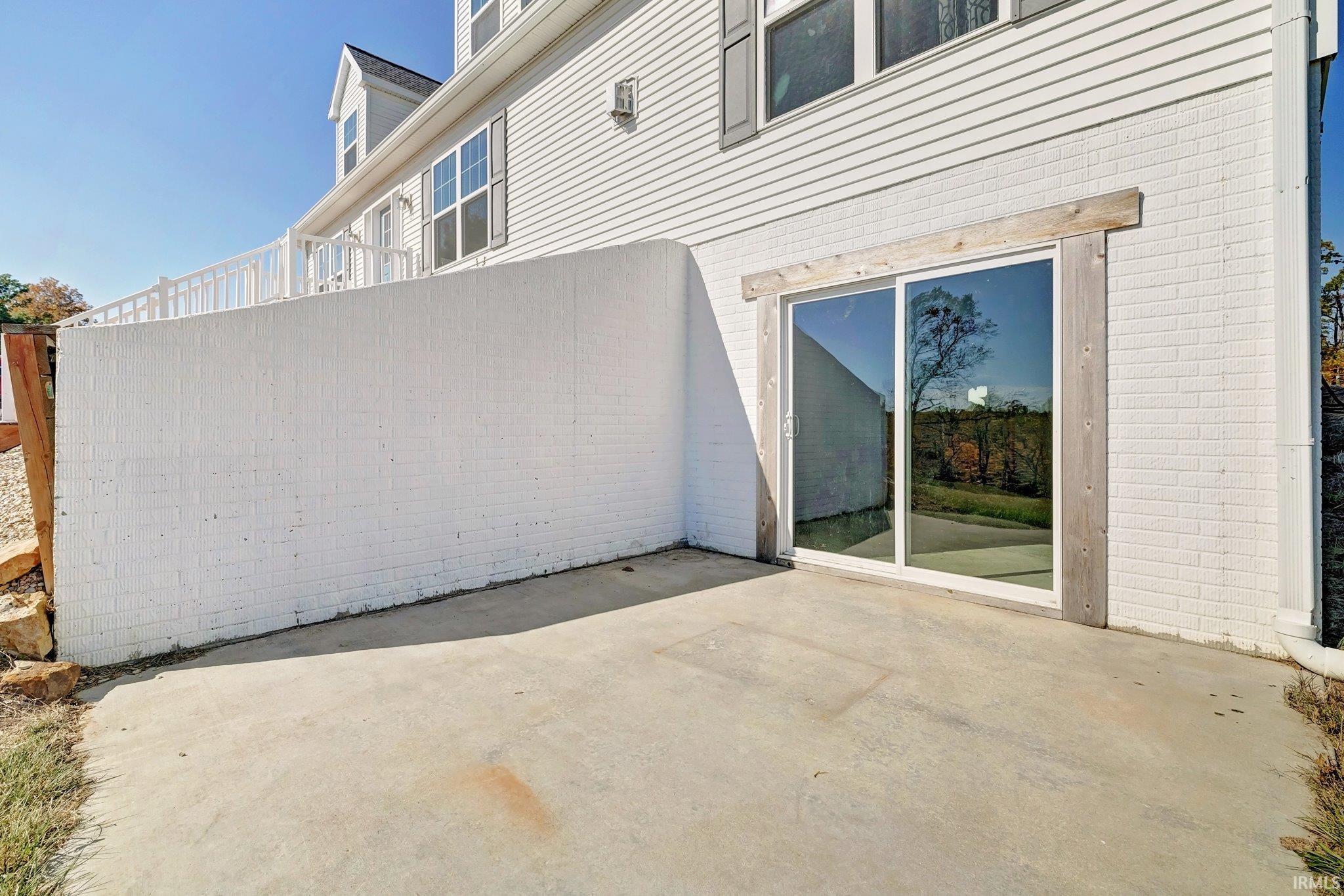 8866 E Oak Hill Drive