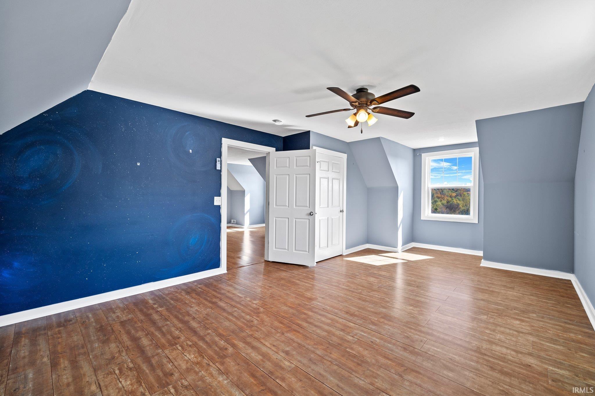 8866 E Oak Hill Drive