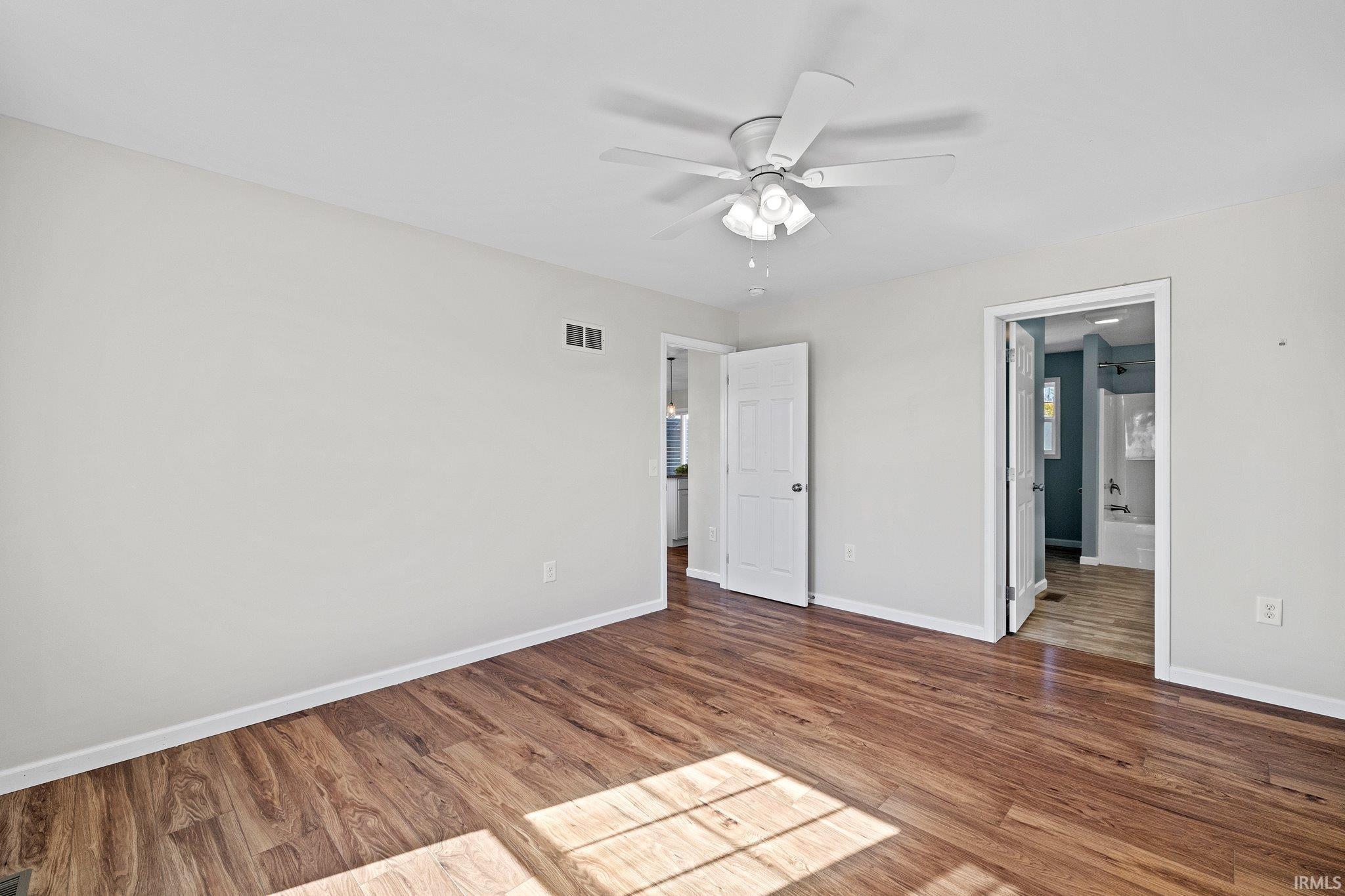 8866 E Oak Hill Drive