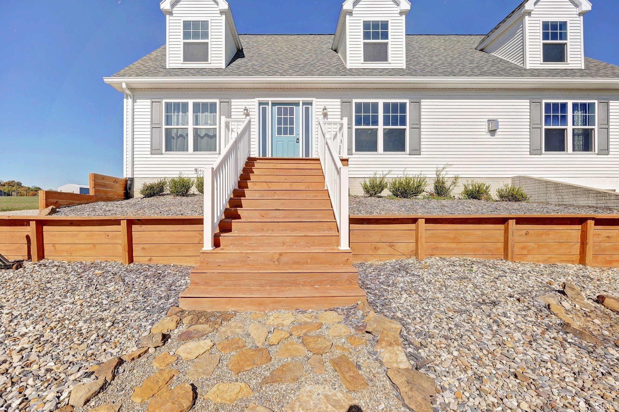 8866 E Oak Hill Drive