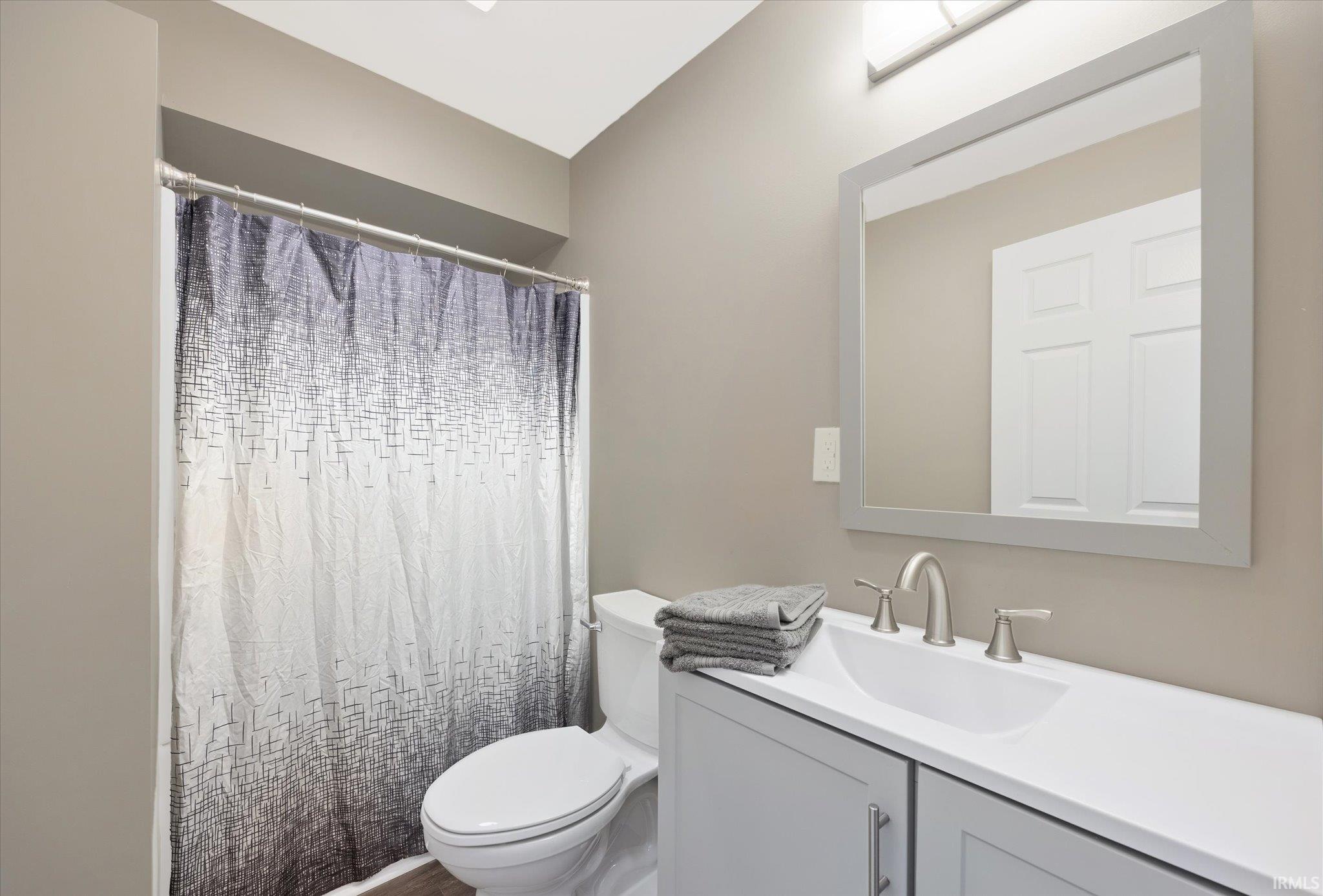 3222 W Griffith Court