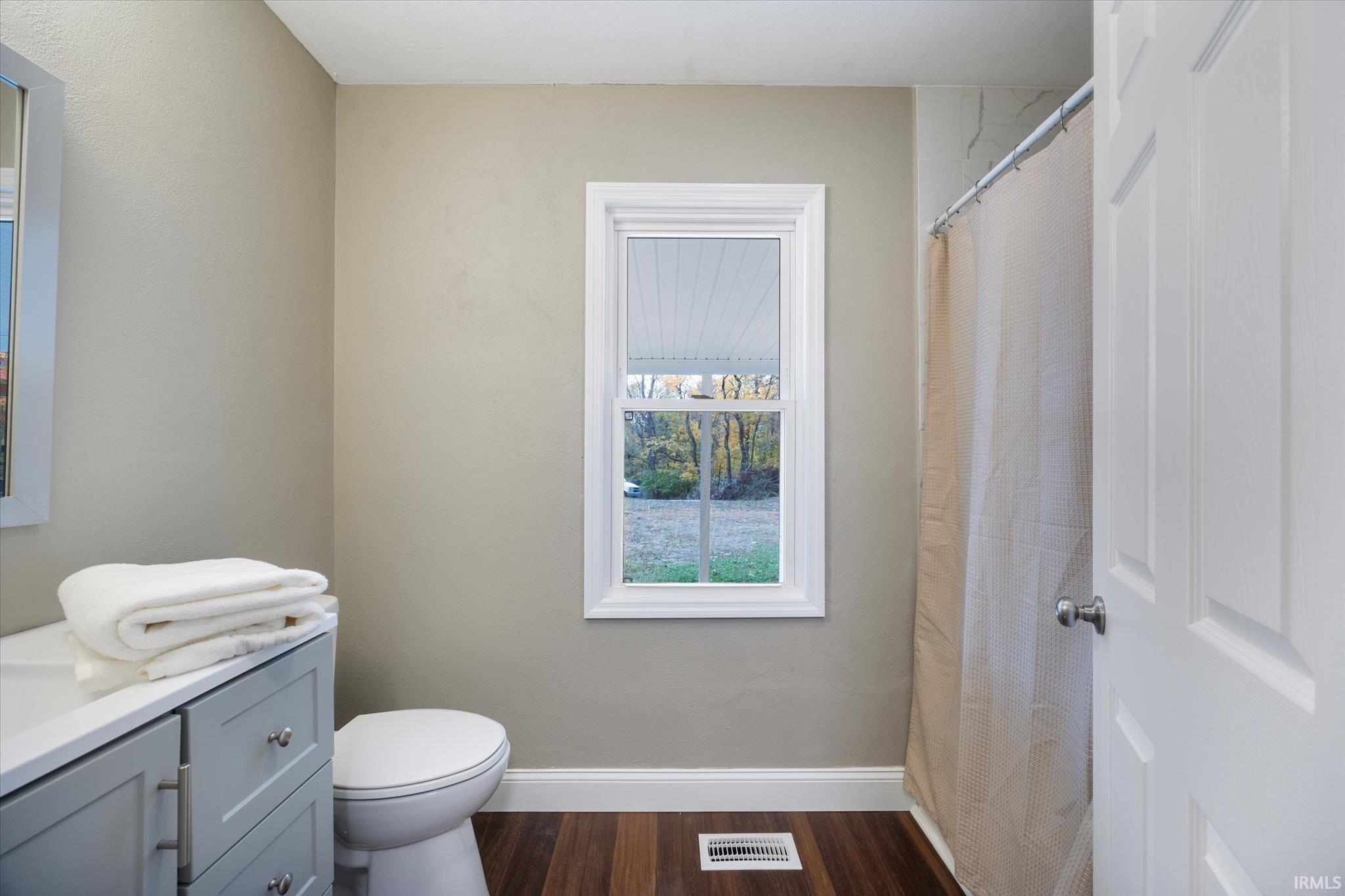 3222 W Griffith Court