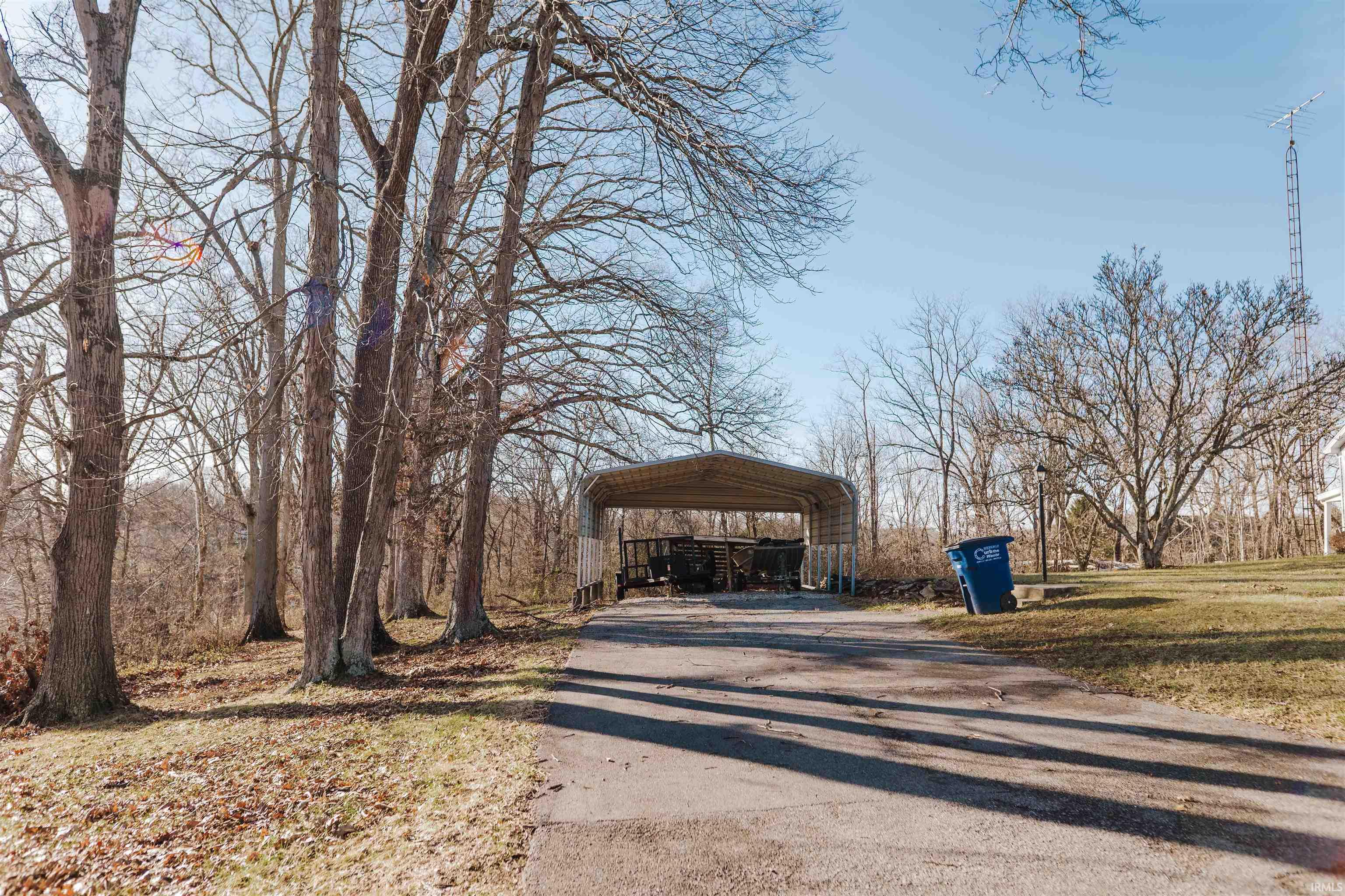 807 E Hwy 50