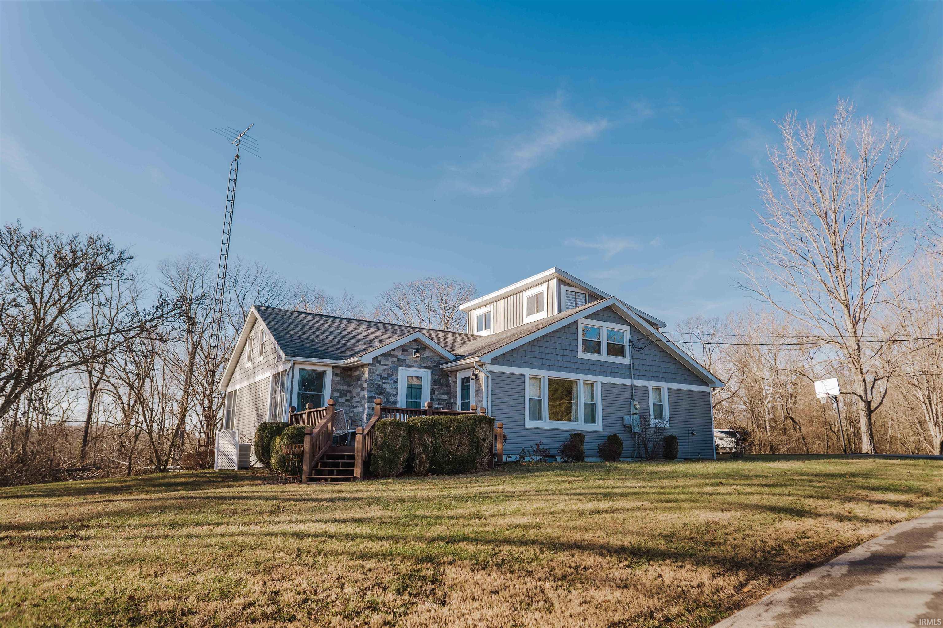 807 E Hwy 50