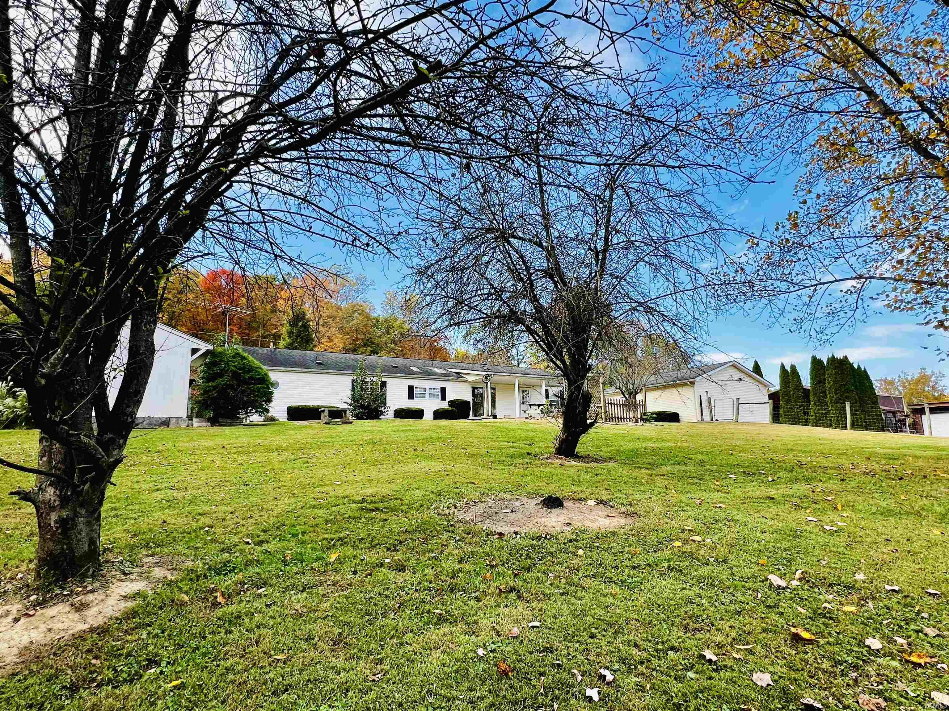 1600 Old Farm Road