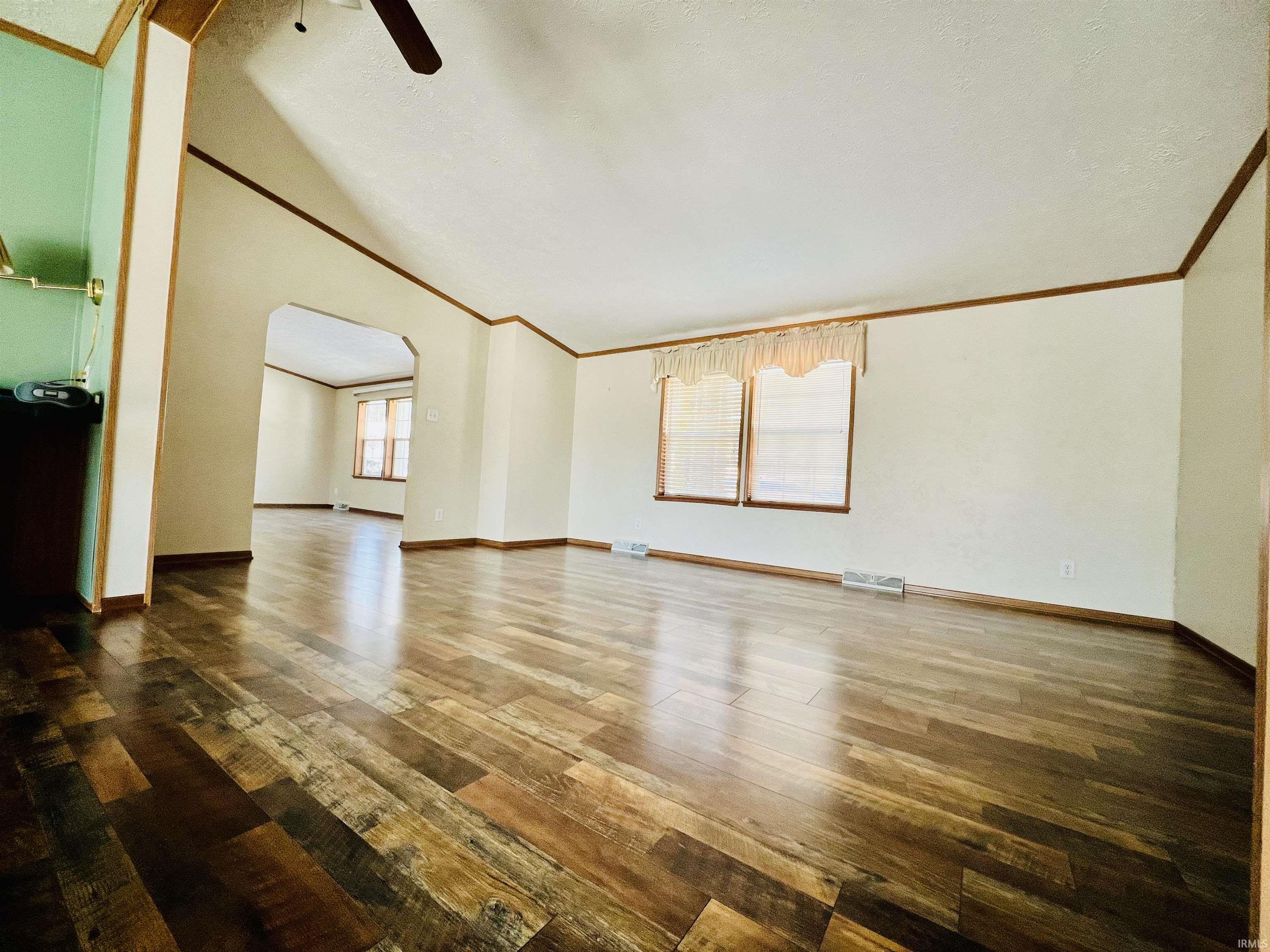 1600 Old Farm Road