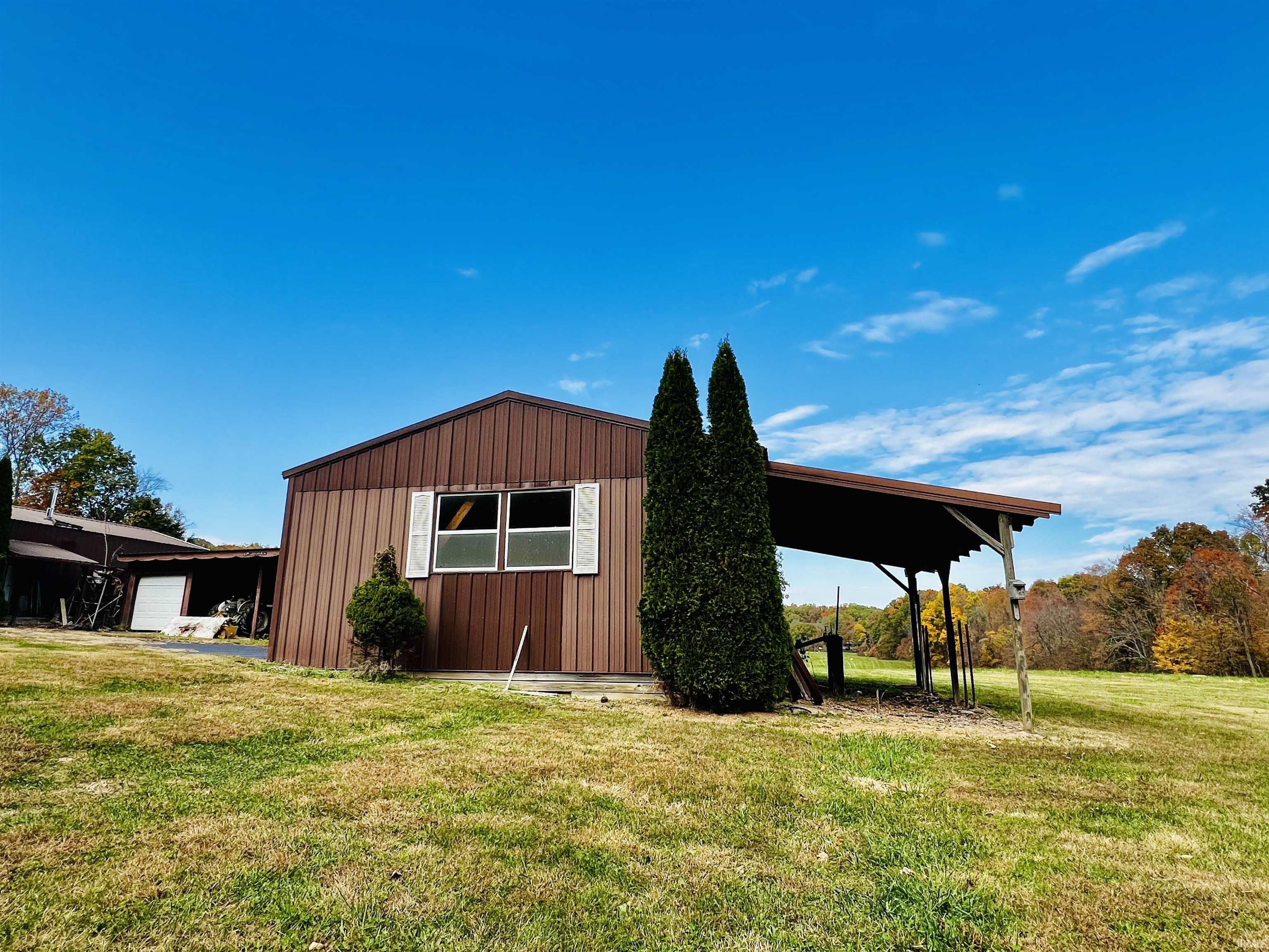 1600 Old Farm Road