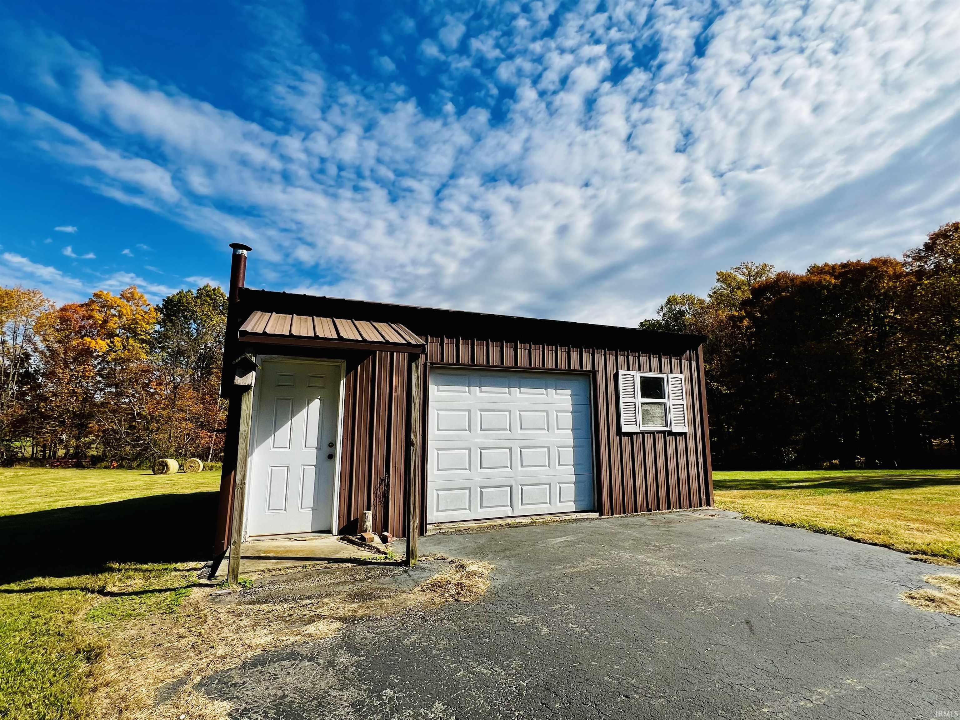1600 Old Farm Road