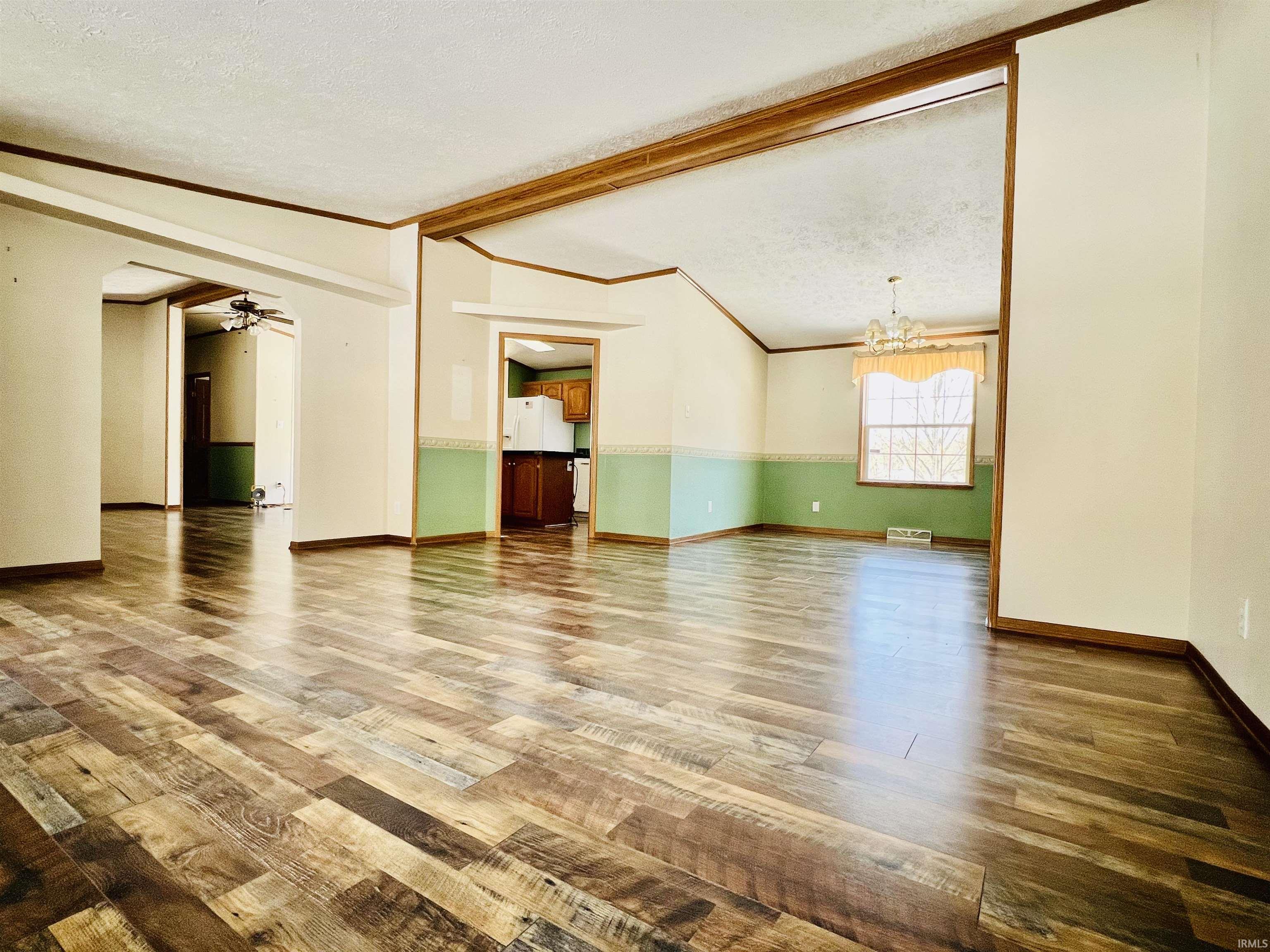 1600 Old Farm Road