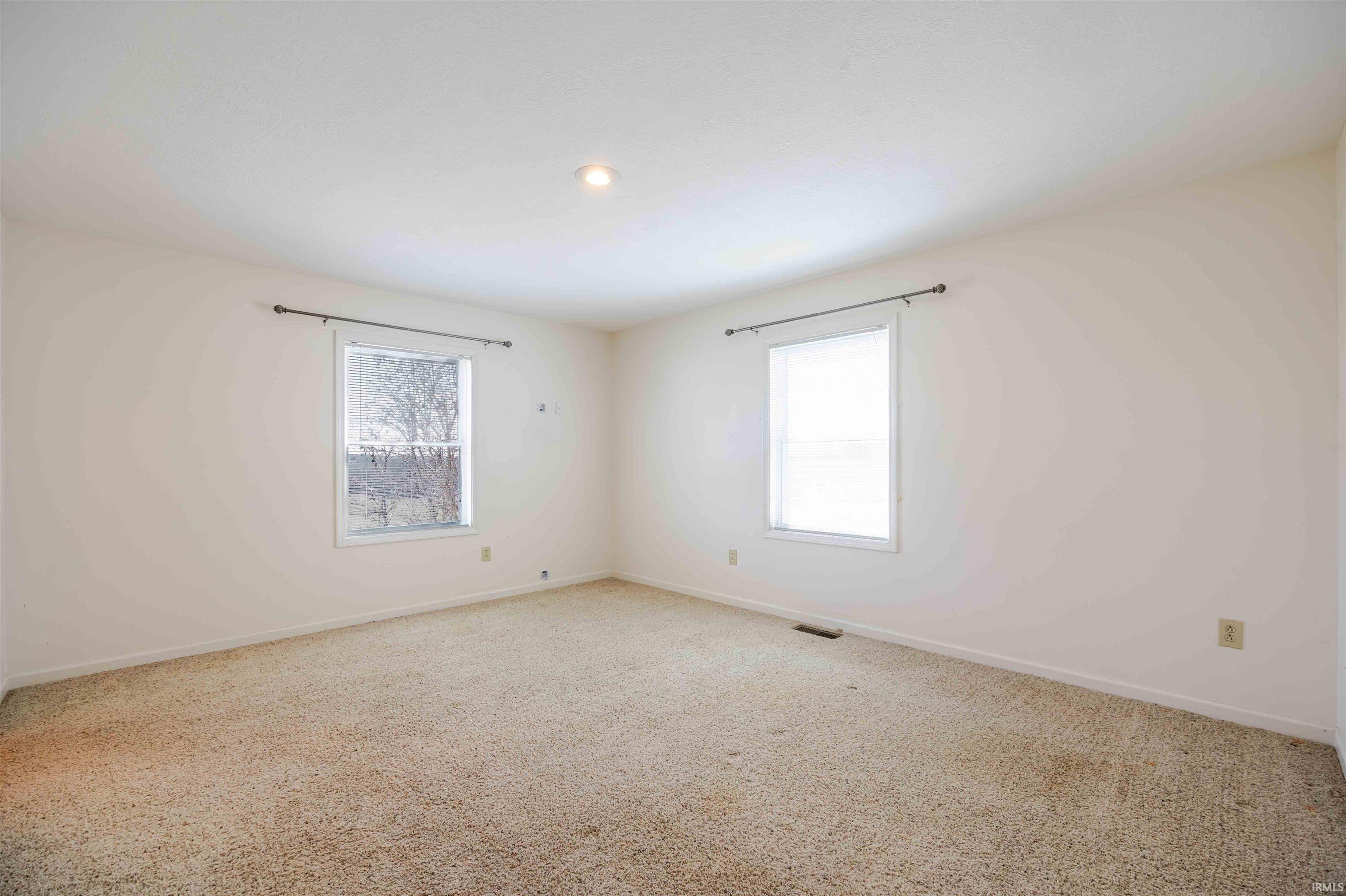 774 St Rd 58 E